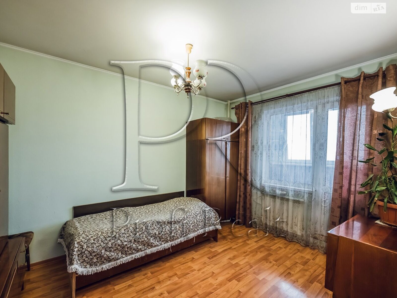 Продаж трикімнатної квартири в Києві, на просп. Академіка Глушкова 45, район Теремки-1 фото 1 Продаж трикімнатної квартири в Києві, на просп. Академіка Глушкова 45, район Теремки-1 фото 1