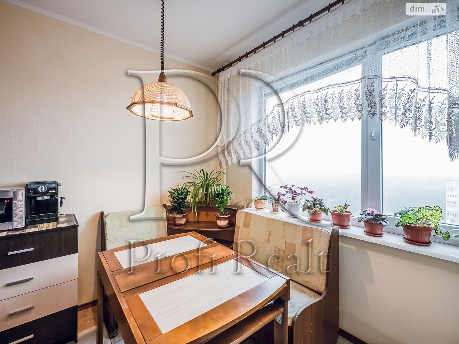 Продаж трикімнатної квартири в Києві, на просп. Академіка Глушкова 45, район Теремки-1 фото 1 Продаж трикімнатної квартири в Києві, на просп. Академіка Глушкова 45, район Теремки-1 фото 1