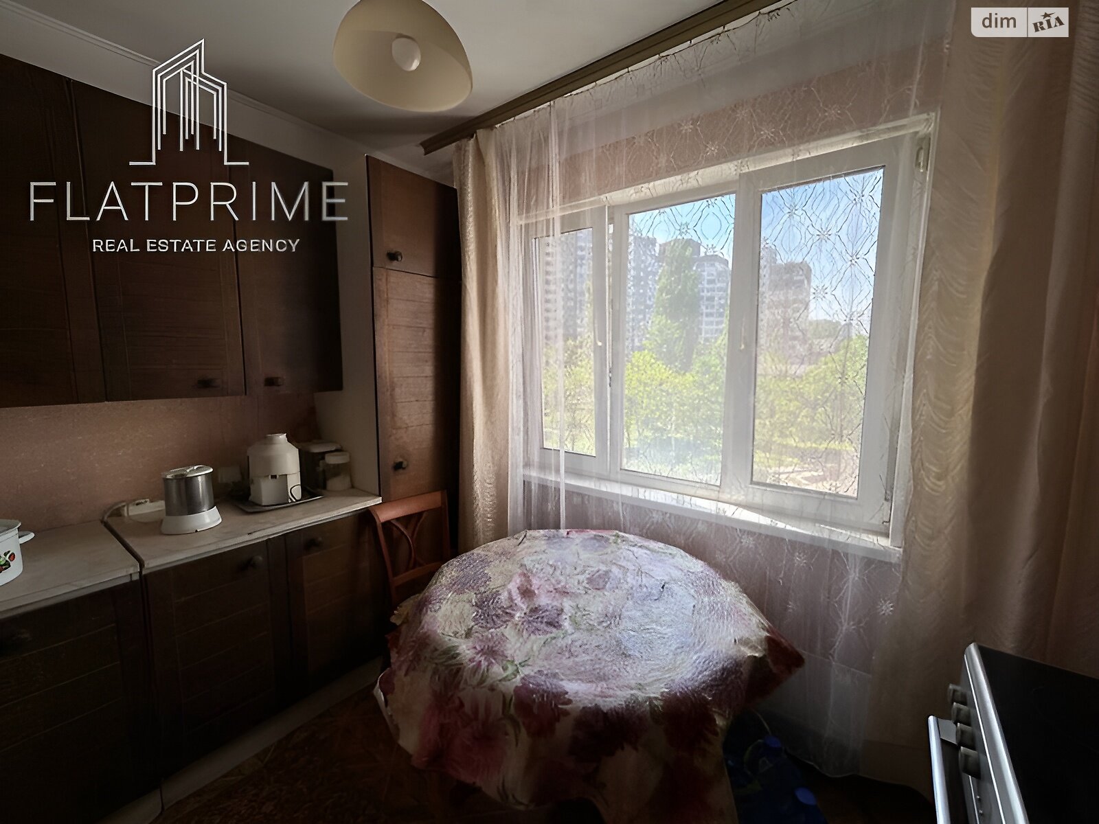 Продаж трикімнатної квартири в Києві, на просп. Академіка Глушкова 33, район Теремки-1 фото 1 Продаж трикімнатної квартири в Києві, на просп. Академіка Глушкова 33, район Теремки-1 фото 1