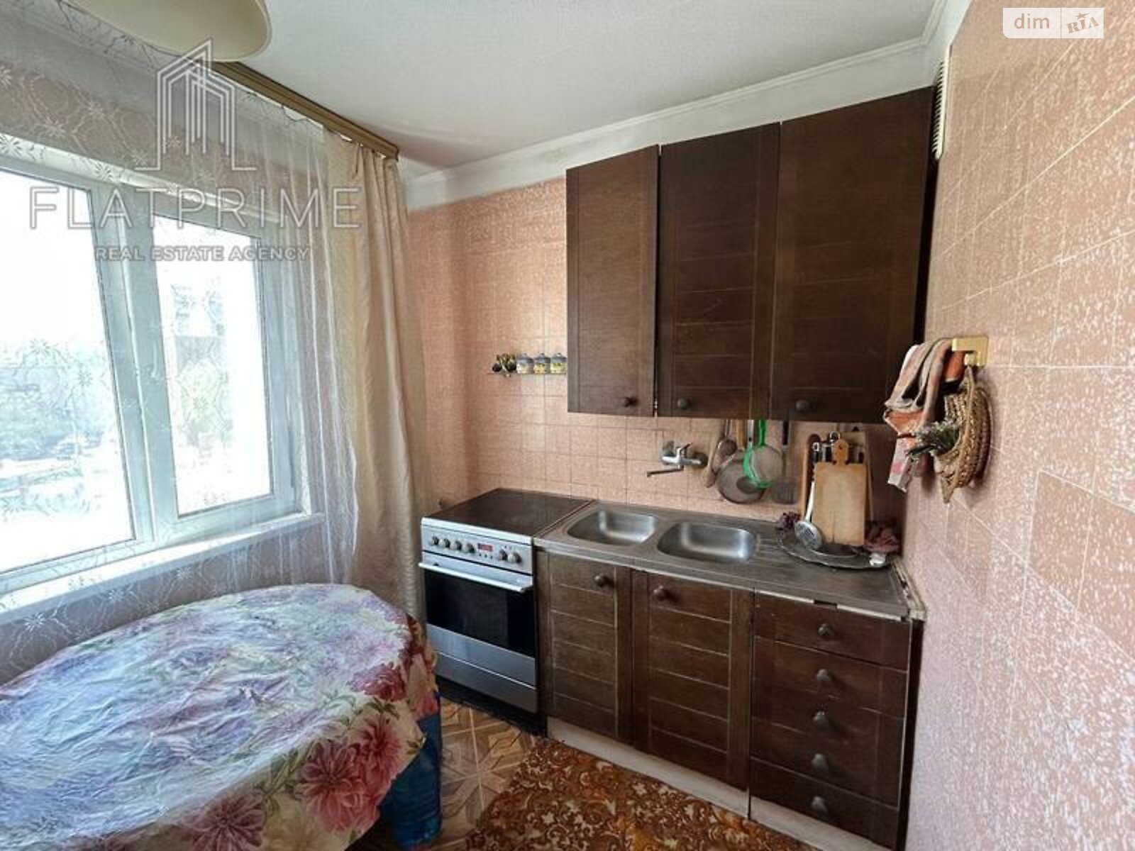 Продаж трикімнатної квартири в Києві, на просп. Академіка Глушкова 33, район Теремки-1 фото 1 Продаж трикімнатної квартири в Києві, на просп. Академіка Глушкова 33, район Теремки-1 фото 1