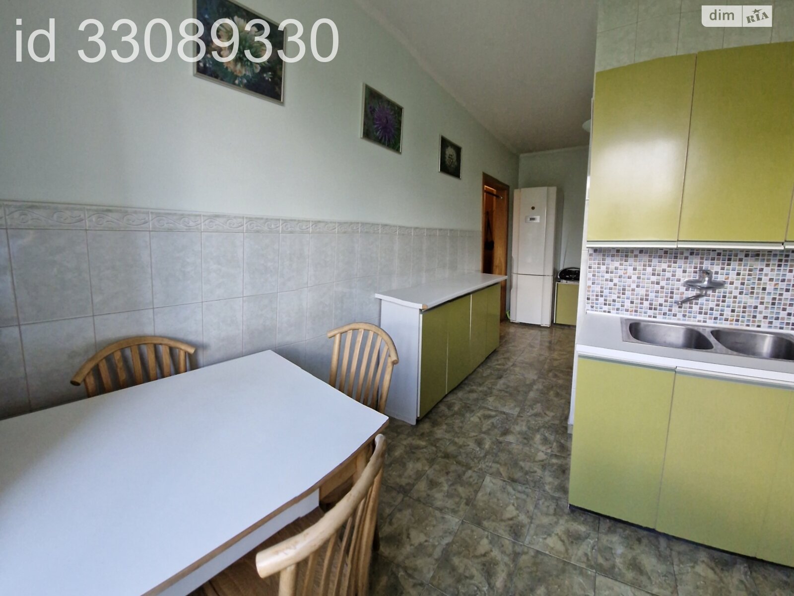 Продажа трехкомнатной квартиры в Киеве, на просп. Академика Глушкова 45, район Голосеевский фото 1 Продажа трехкомнатной квартиры в Киеве, на просп. Академика Глушкова 45, район Голосеевский фото 1