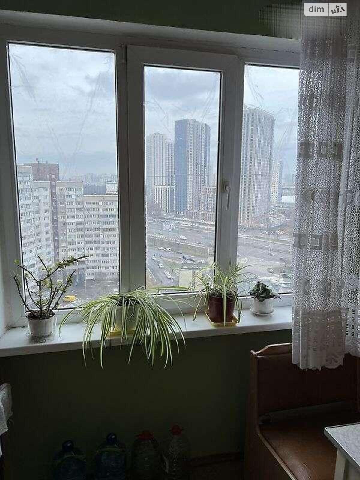 Продажа трехкомнатной квартиры в Киеве, на ул. Академика Заболотного 32, район Теремки-1 фото 1