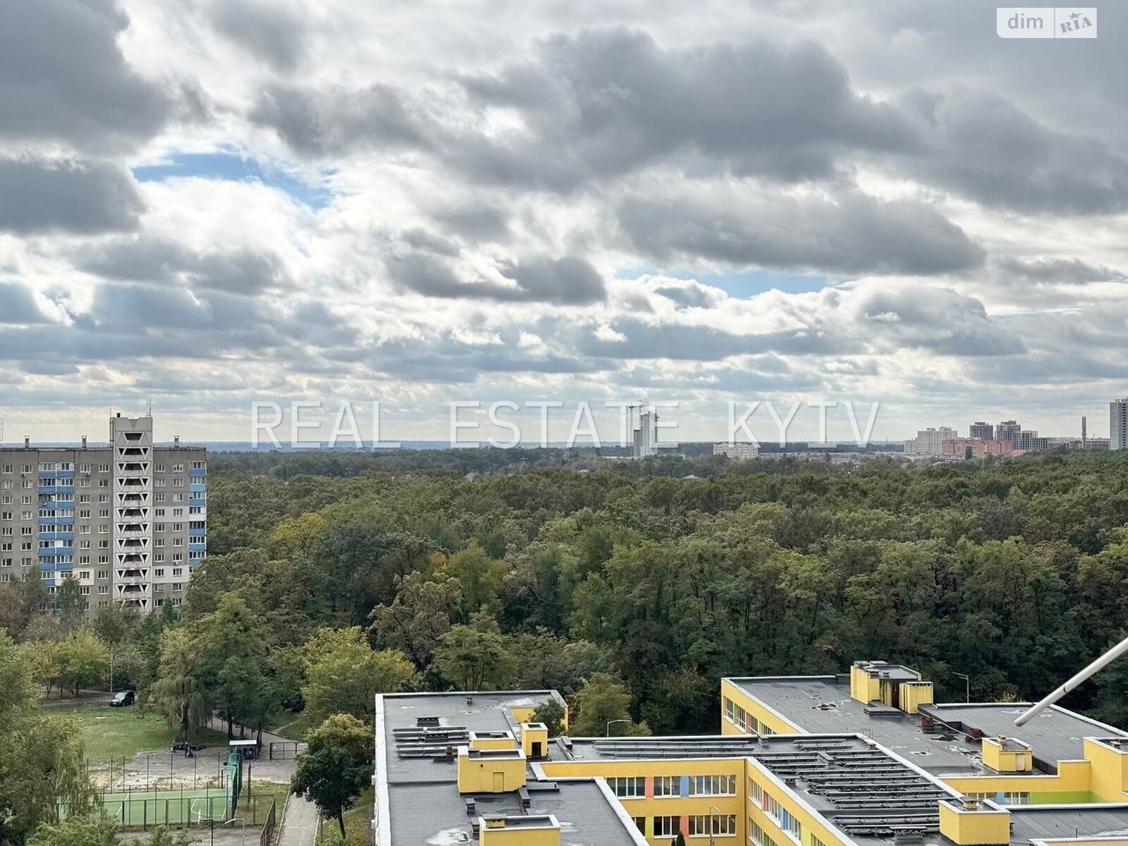 Продаж трикімнатної квартири в Києві, на вул. Академіка Заболотного 28, район Теремки-1 фото 1