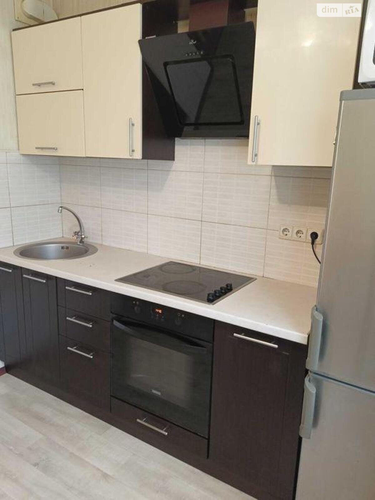 Продажа трехкомнатной квартиры в Киеве, на ул. Академика Заболотного 56, район Теремки-1 фото 1 Продажа трехкомнатной квартиры в Киеве, на ул. Академика Заболотного 56, район Теремки-1 фото 1