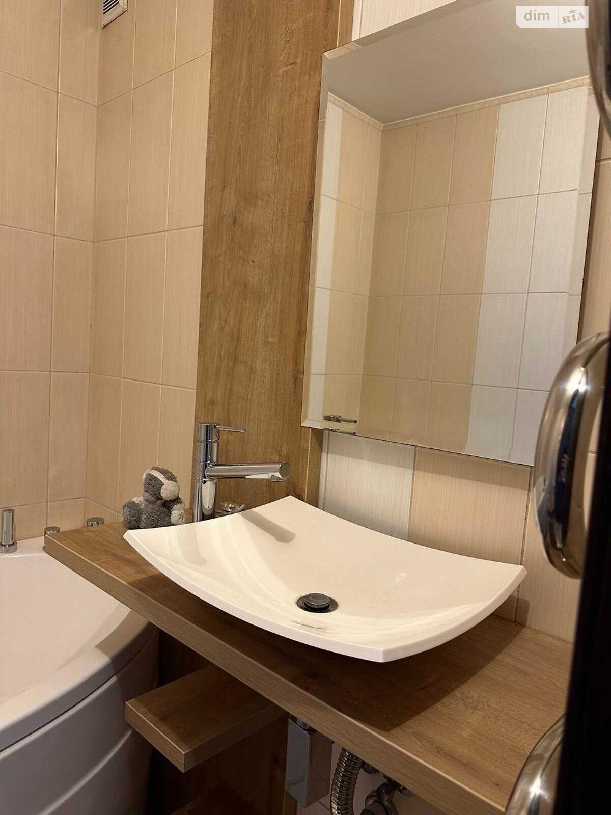 Продаж трикімнатної квартири в Києві, на вул. Академіка Заболотного 40, район Теремки-1 фото 1 Продаж трикімнатної квартири в Києві, на вул. Академіка Заболотного 40, район Теремки-1 фото 1