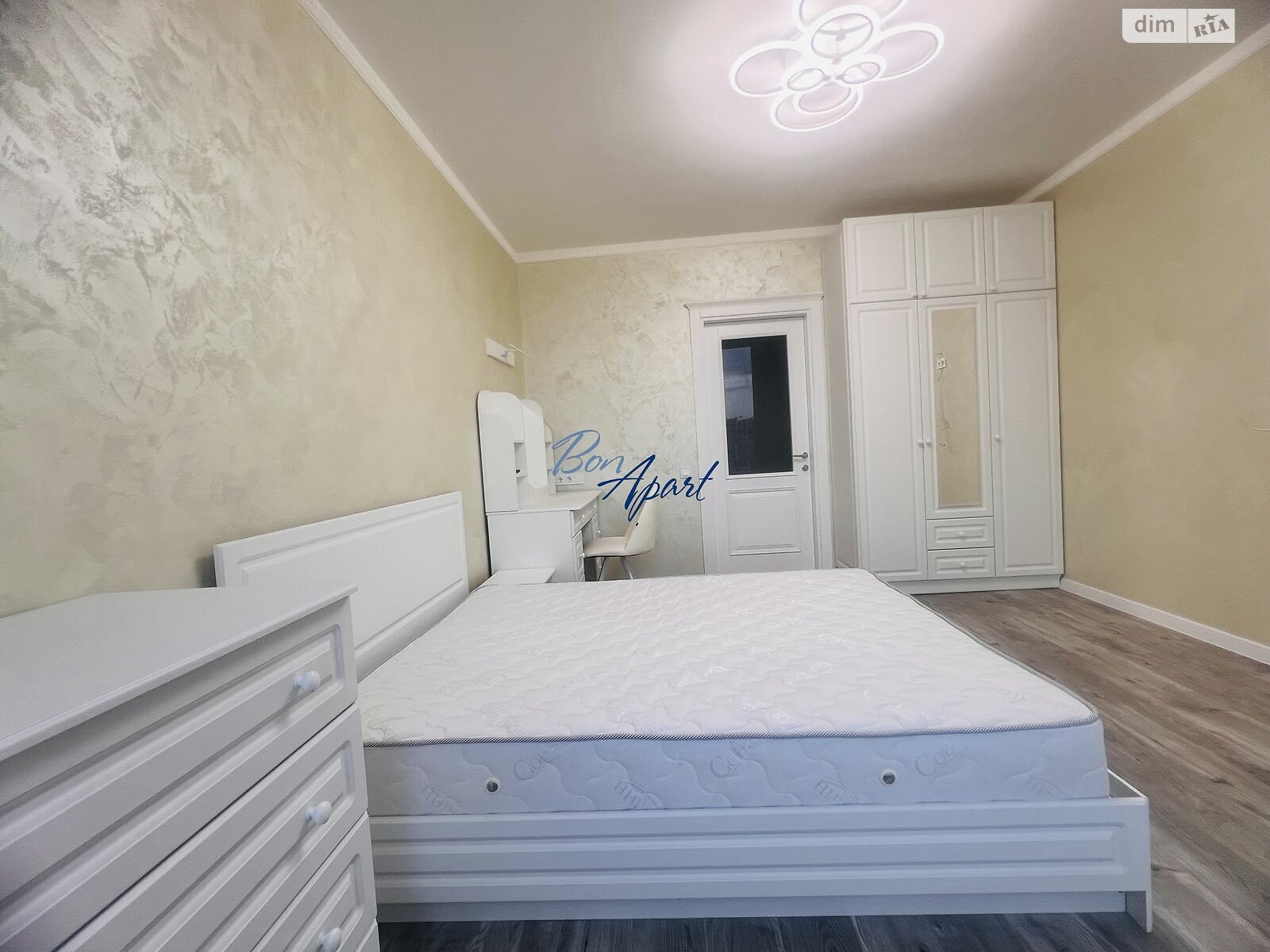 Продаж двокімнатної квартири в Києві, на вул. Академіка Заболотного 15В корпус 2, район Голосіївський фото 1 Продаж двокімнатної квартири в Києві, на вул. Академіка Заболотного 15В корпус 2, район Голосіївський фото 1
