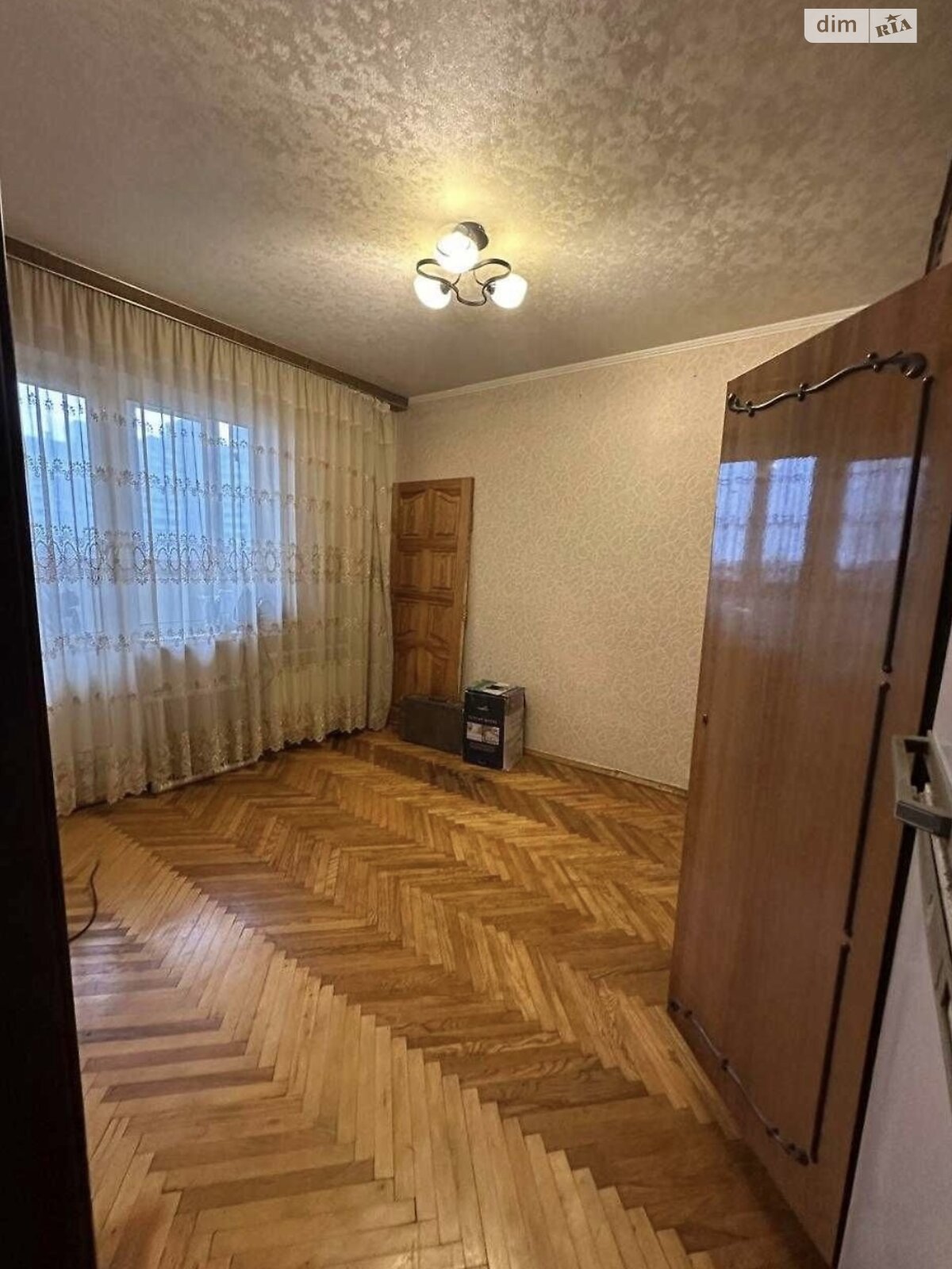Продажа трехкомнатной квартиры в Киеве, на ул. Академика Заболотного 18, район Теремки-1 фото 1 Продажа трехкомнатной квартиры в Киеве, на ул. Академика Заболотного 18, район Теремки-1 фото 1