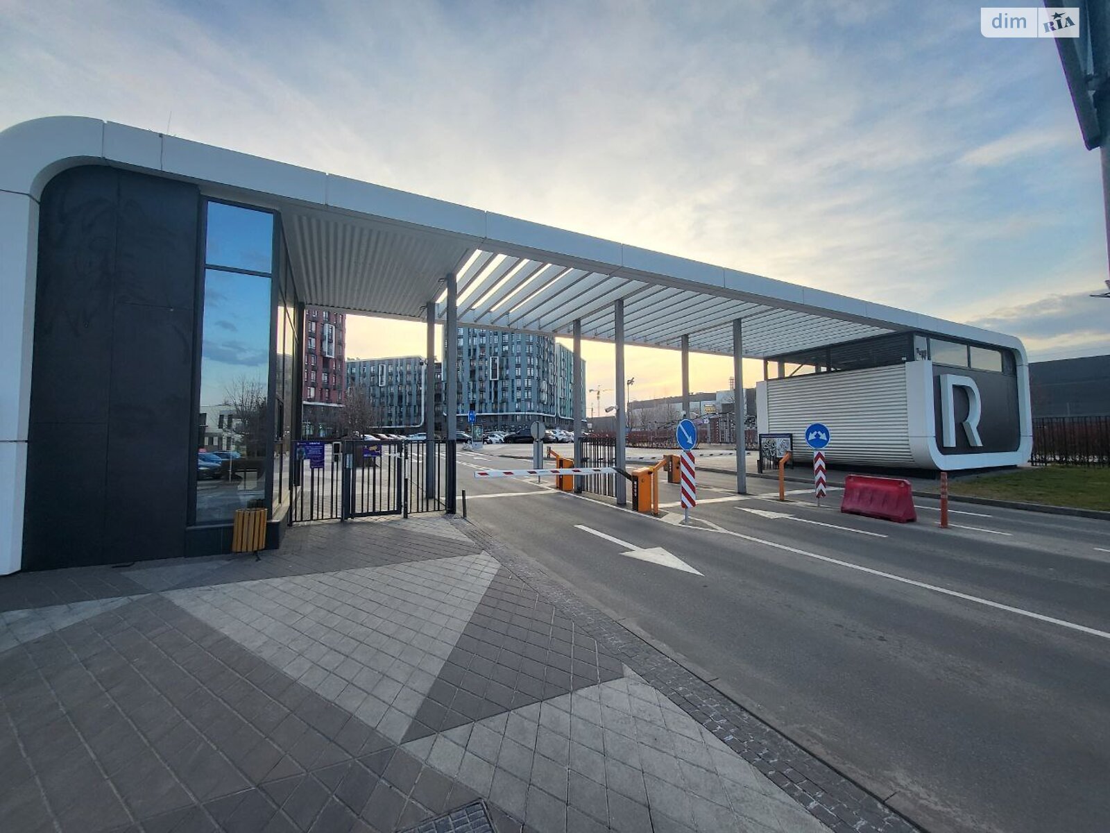 Продажа трехкомнатной квартиры в Киеве, на ул. Теремковская 4А, район Теремки-1 фото 1 Продажа трехкомнатной квартиры в Киеве, на ул. Теремковская 4А, район Теремки-1 фото 1