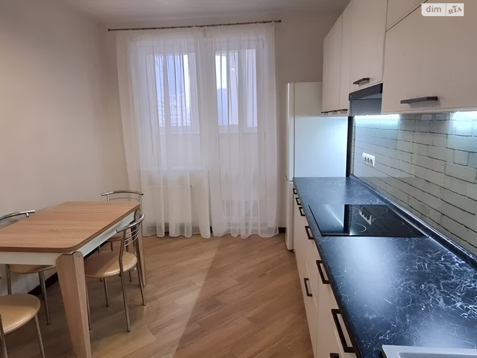 Продаж однокімнатної квартири в Києві, на просп. Академіка Глушкова 9Д, район Теремки-2 фото 1 Продаж однокімнатної квартири в Києві, на просп. Академіка Глушкова 9Д, район Теремки-2 фото 1