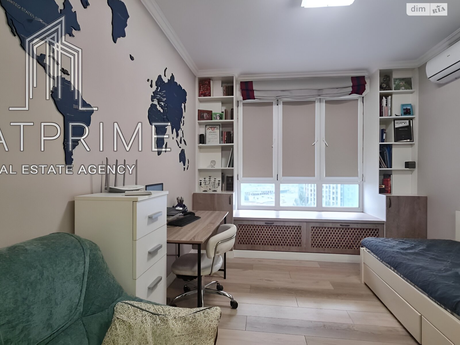 Продаж трикімнатної квартири в Києві, на просп. Академіка Глушкова 9В, район Теремки-2 фото 1 Продаж трикімнатної квартири в Києві, на просп. Академіка Глушкова 9В, район Теремки-2 фото 1