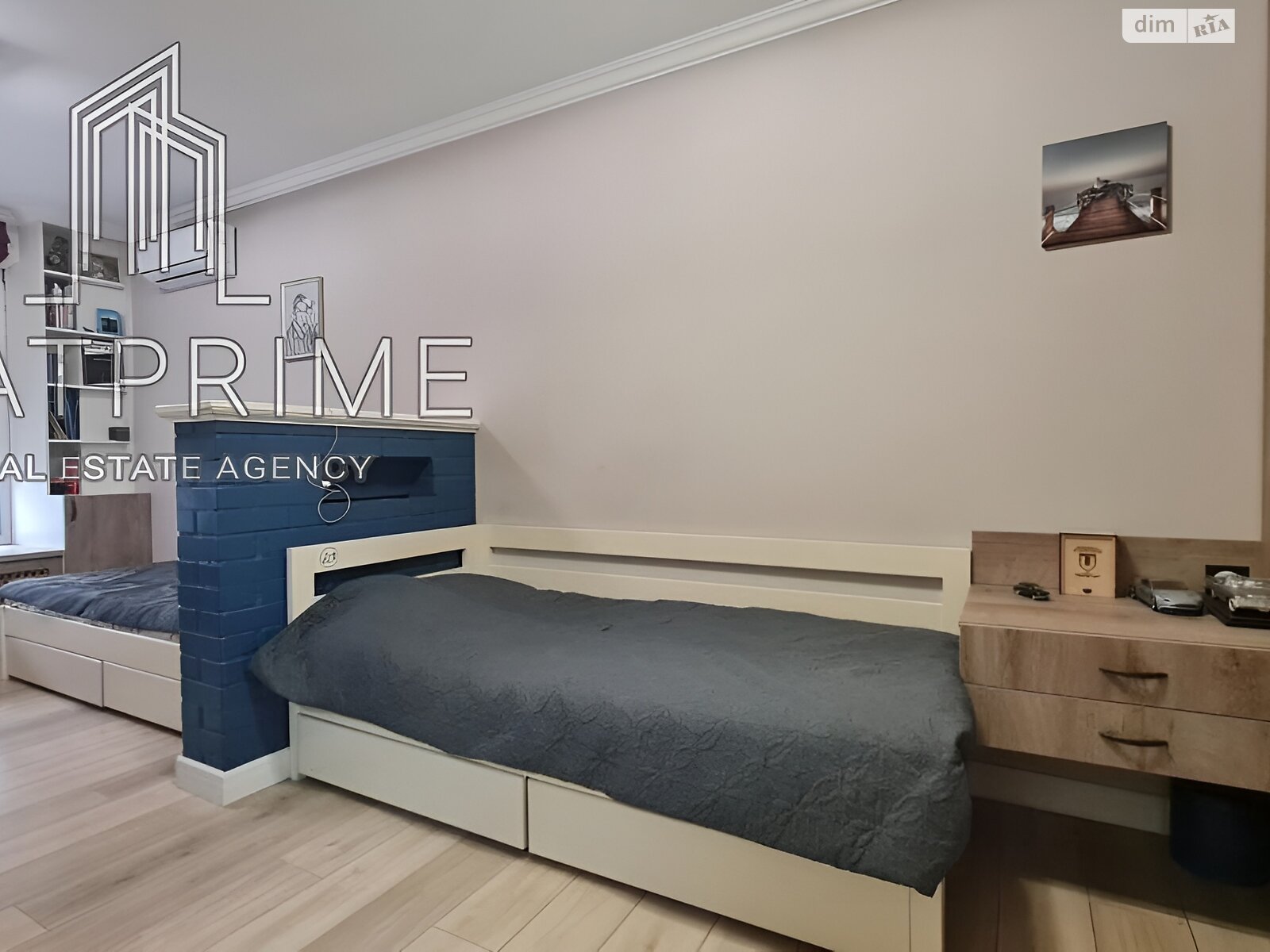 Продаж трикімнатної квартири в Києві, на просп. Академіка Глушкова 9В, район Теремки-2 фото 1 Продаж трикімнатної квартири в Києві, на просп. Академіка Глушкова 9В, район Теремки-2 фото 1