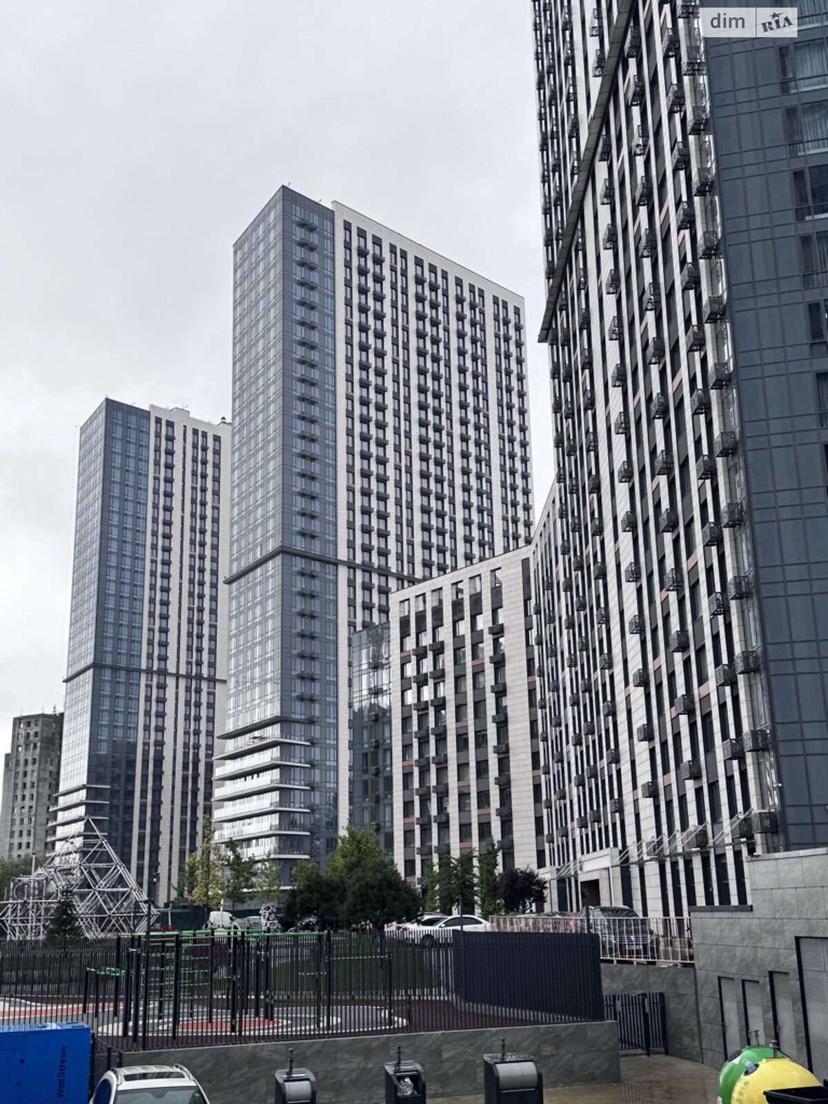 Продажа трехкомнатной квартиры в Киеве, на ул. Академика Заболотного 1А, район Теремки-2 фото 1 Продажа трехкомнатной квартиры в Киеве, на ул. Академика Заболотного 1А, район Теремки-2 фото 1