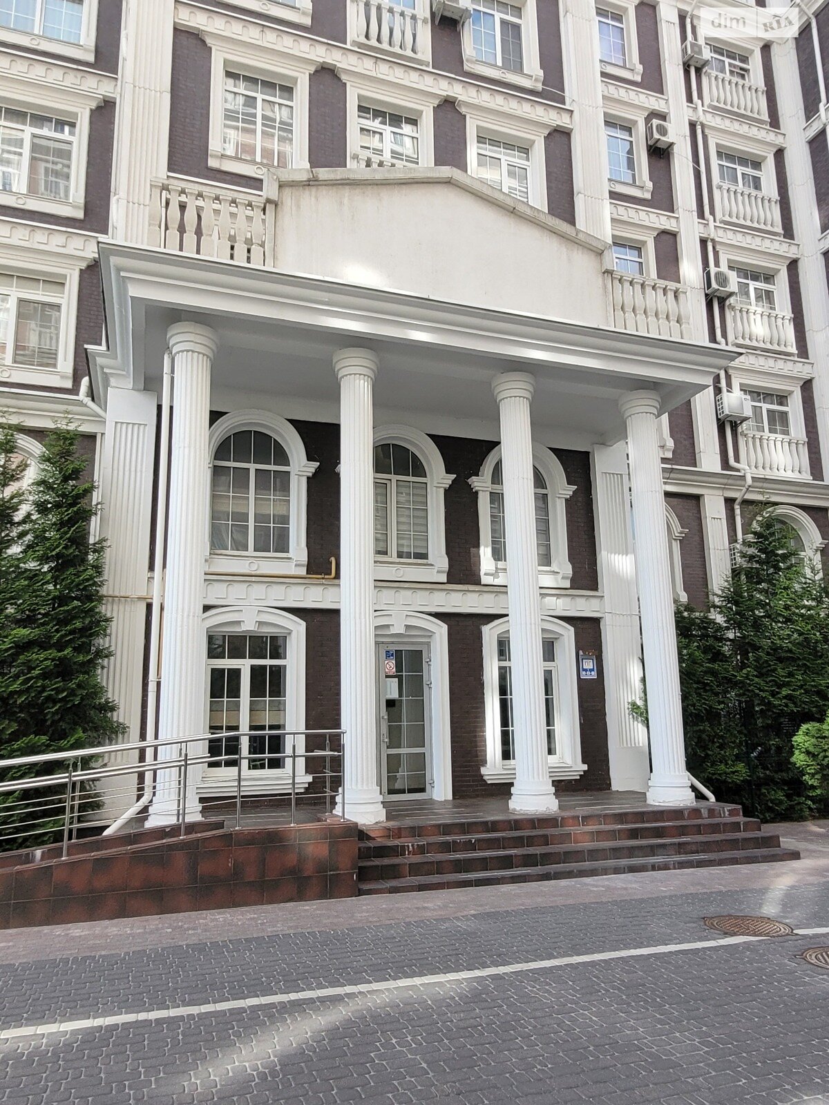 Продажа двухкомнатной квартиры в Киеве, на ул. Дмитрия Луценко, район Теремки-2 фото 1 Продажа двухкомнатной квартиры в Киеве, на ул. Дмитрия Луценко, район Теремки-2 фото 1