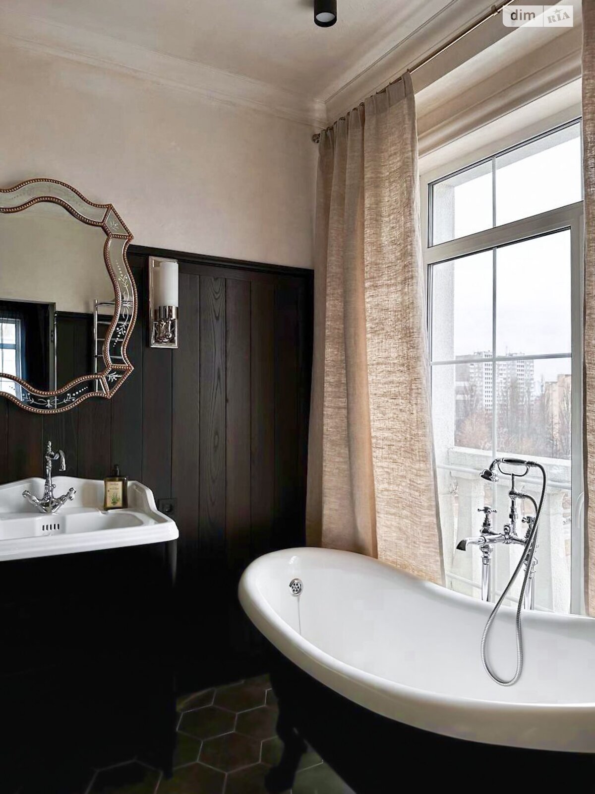 Продаж однокімнатної квартири в Києві, на вул. Дмитра Луценка, район Теремки-2 фото 1