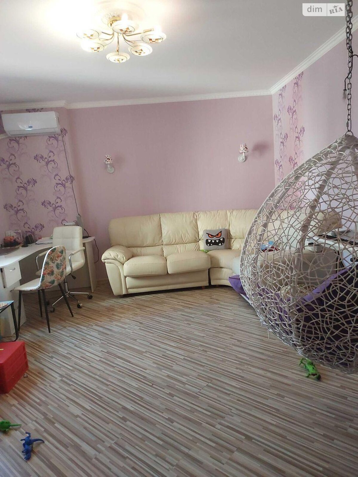Продаж трикімнатної квартири в Києві, на вул. Композитора Мейтуса, район Теремки-2 фото 1 Продаж трикімнатної квартири в Києві, на вул. Композитора Мейтуса, район Теремки-2 фото 1