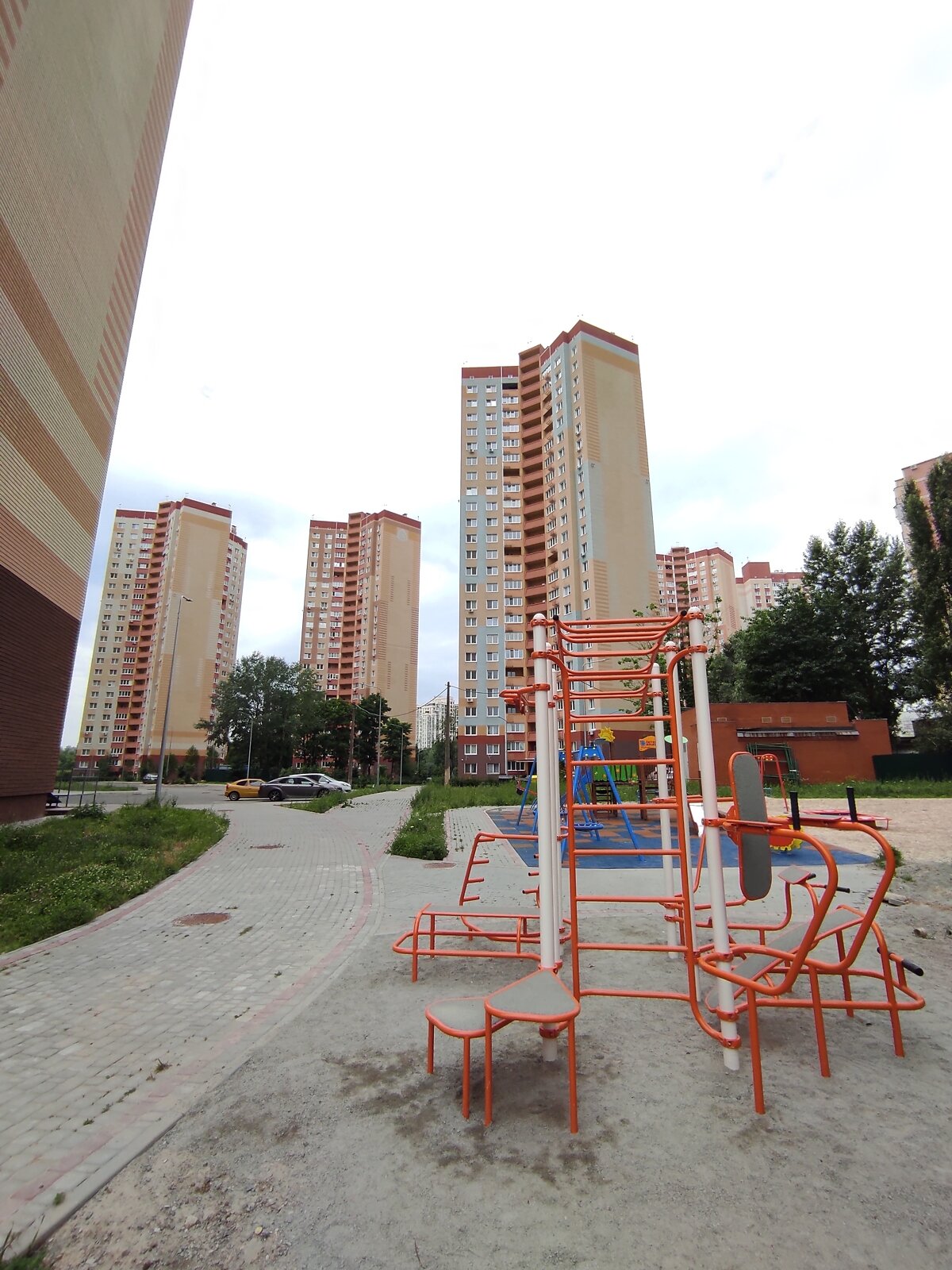 Продажа трехкомнатной квартиры в Киеве, на ул. Самойло Кошки 5Б, район Теремки-2 фото 1 Продажа трехкомнатной квартиры в Киеве, на ул. Самойло Кошки 5Б, район Теремки-2 фото 1