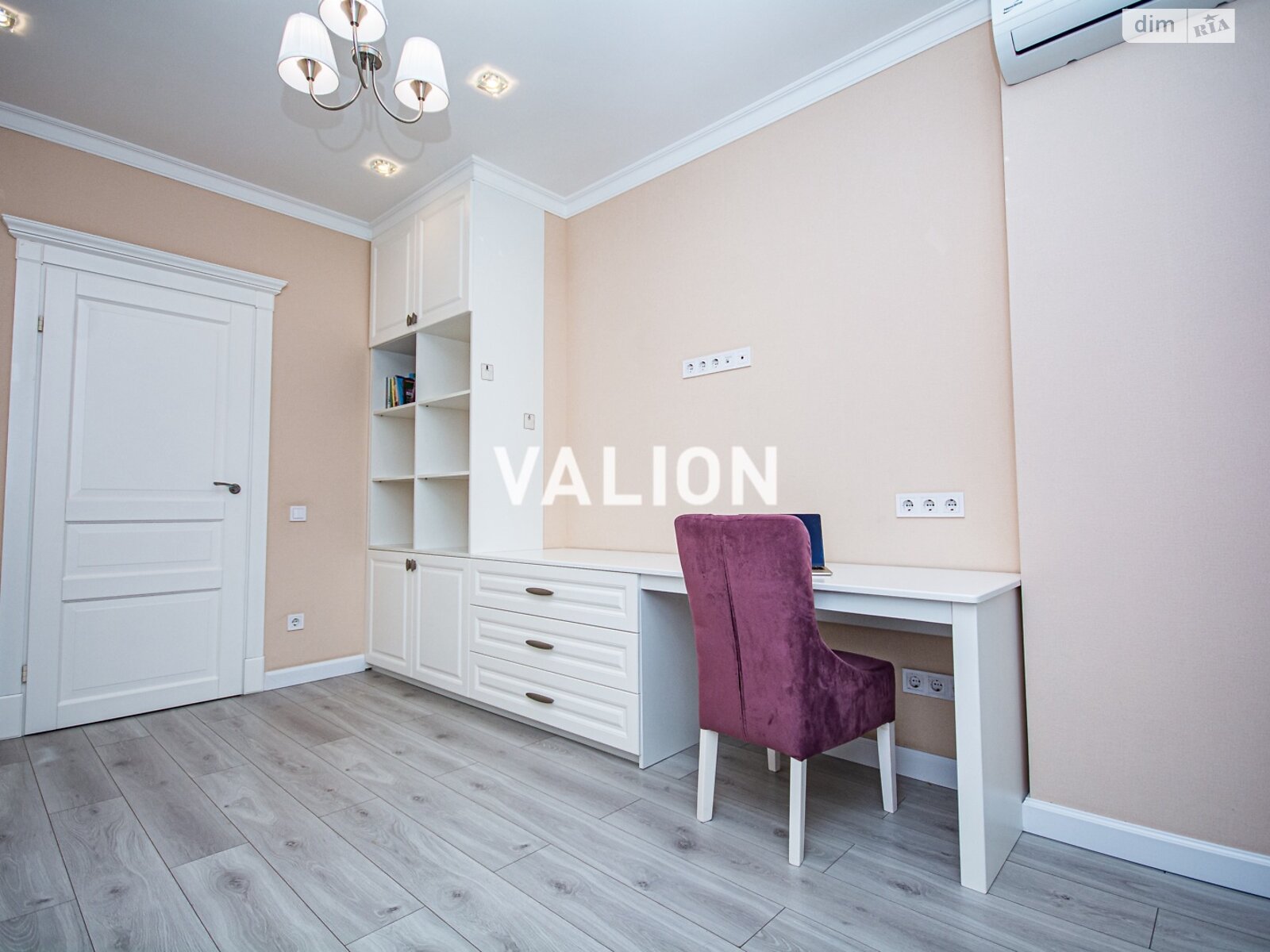 Продажа трехкомнатной квартиры в Киеве, на ул. Самойло Кошки 12, район Теремки-2 фото 1 Продажа трехкомнатной квартиры в Киеве, на ул. Самойло Кошки 12, район Теремки-2 фото 1