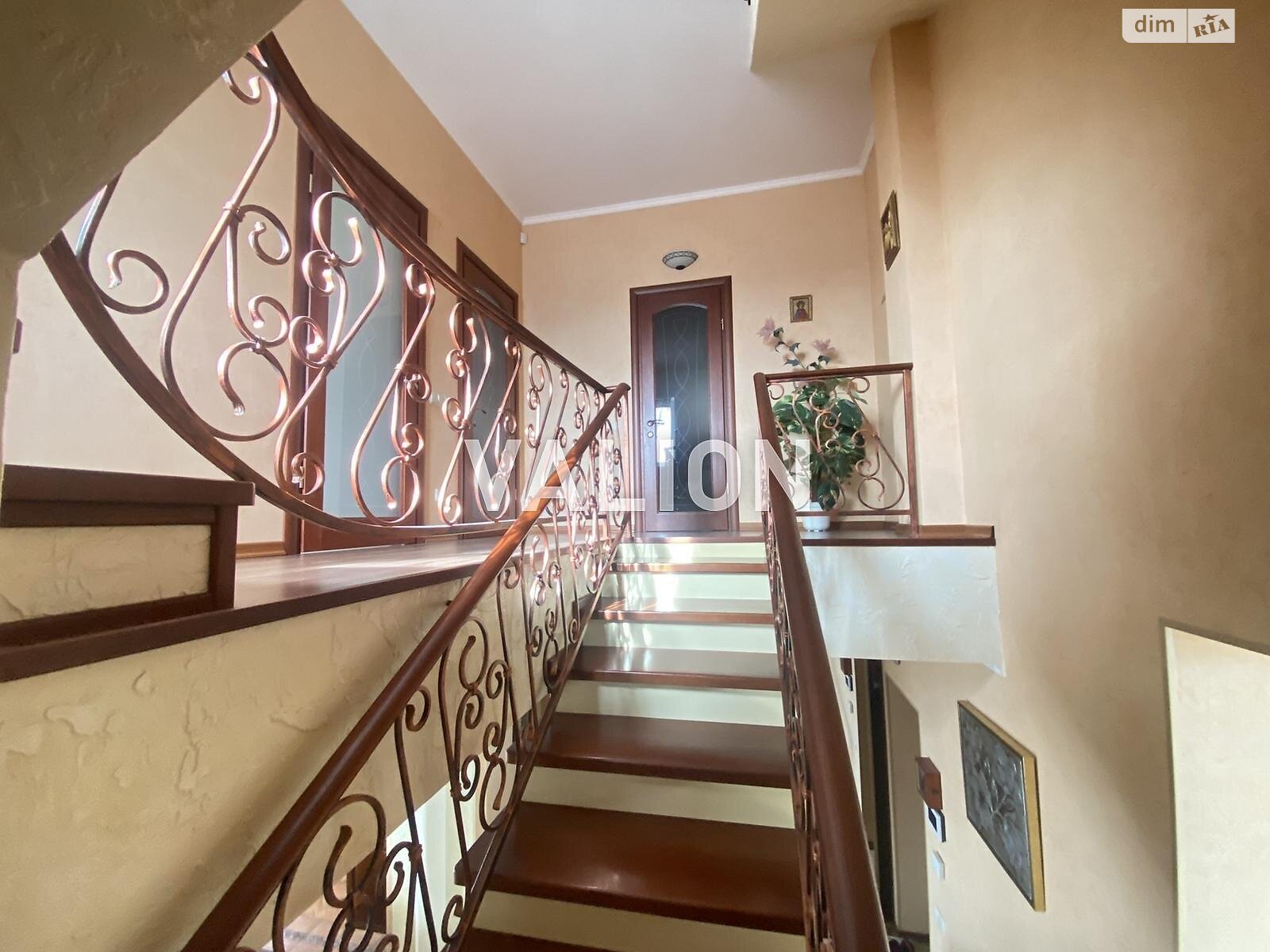 Продажа трехкомнатной квартиры в Киеве, на ул. Самойло Кошки 7А, район Теремки-2 фото 1