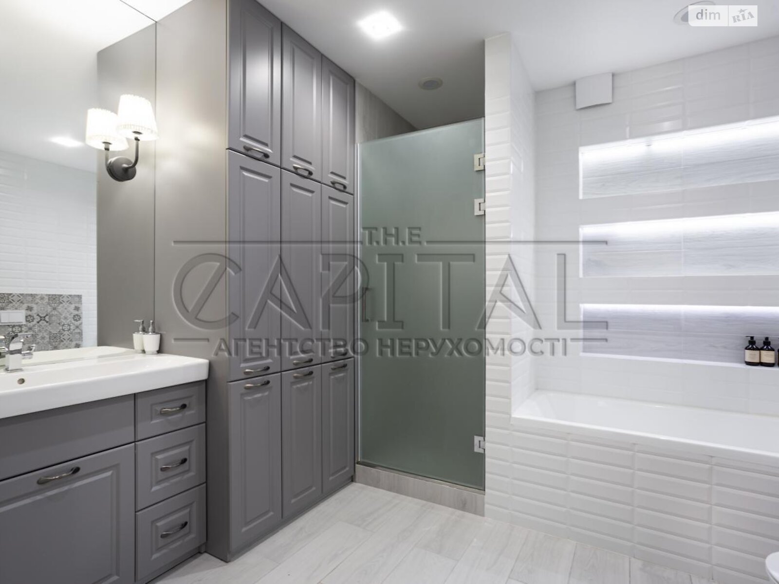 Продажа трехкомнатной квартиры в Киеве, на ул. Самойло Кошки 12, район Теремки-2 фото 1