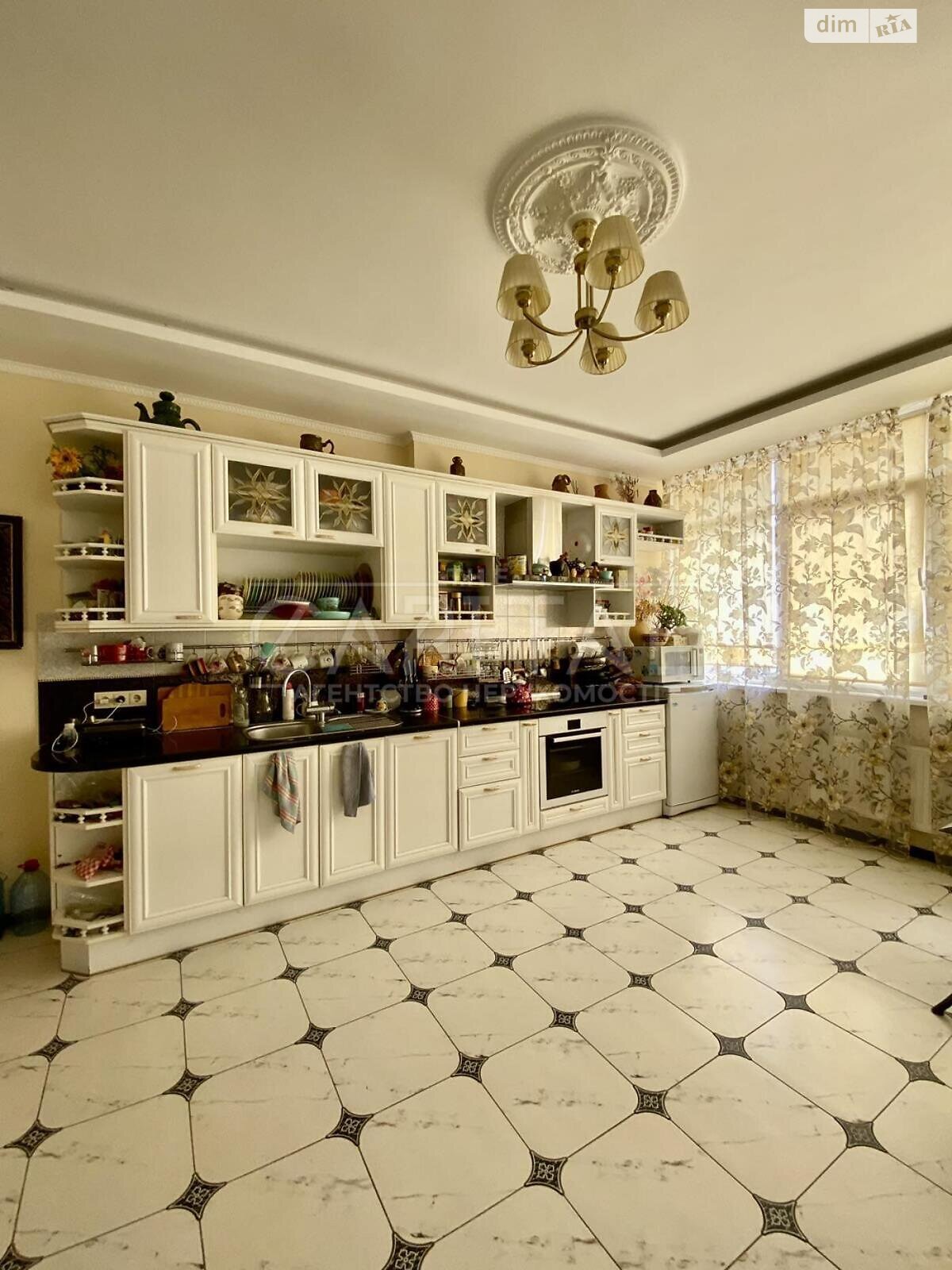 Продаж п`ятикімнатної квартири в Києві, на вул. Степана Рудницького 5, район Голосіївський фото 1 Продаж п`ятикімнатної квартири в Києві, на вул. Степана Рудницького 5, район Голосіївський фото 1