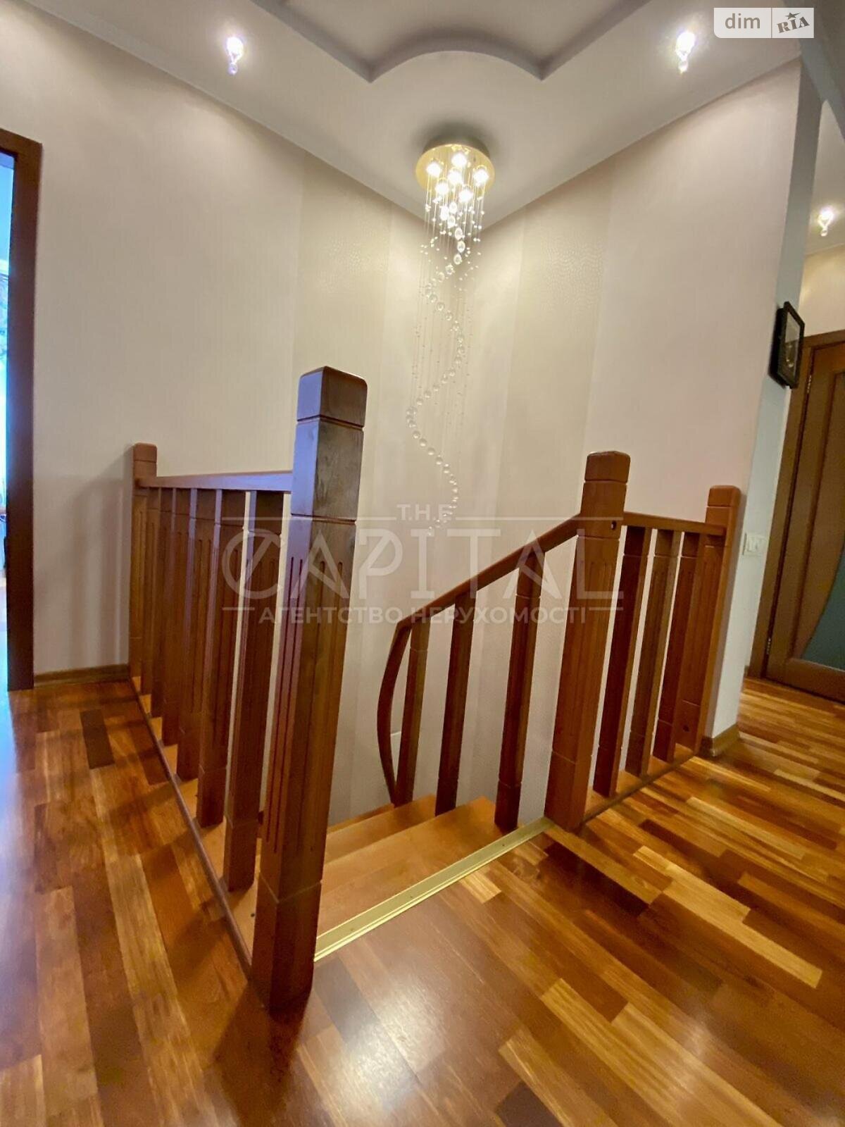 Продаж п`ятикімнатної квартири в Києві, на вул. Степана Рудницького 5, район Голосіївський фото 1 Продаж п`ятикімнатної квартири в Києві, на вул. Степана Рудницького 5, район Голосіївський фото 1