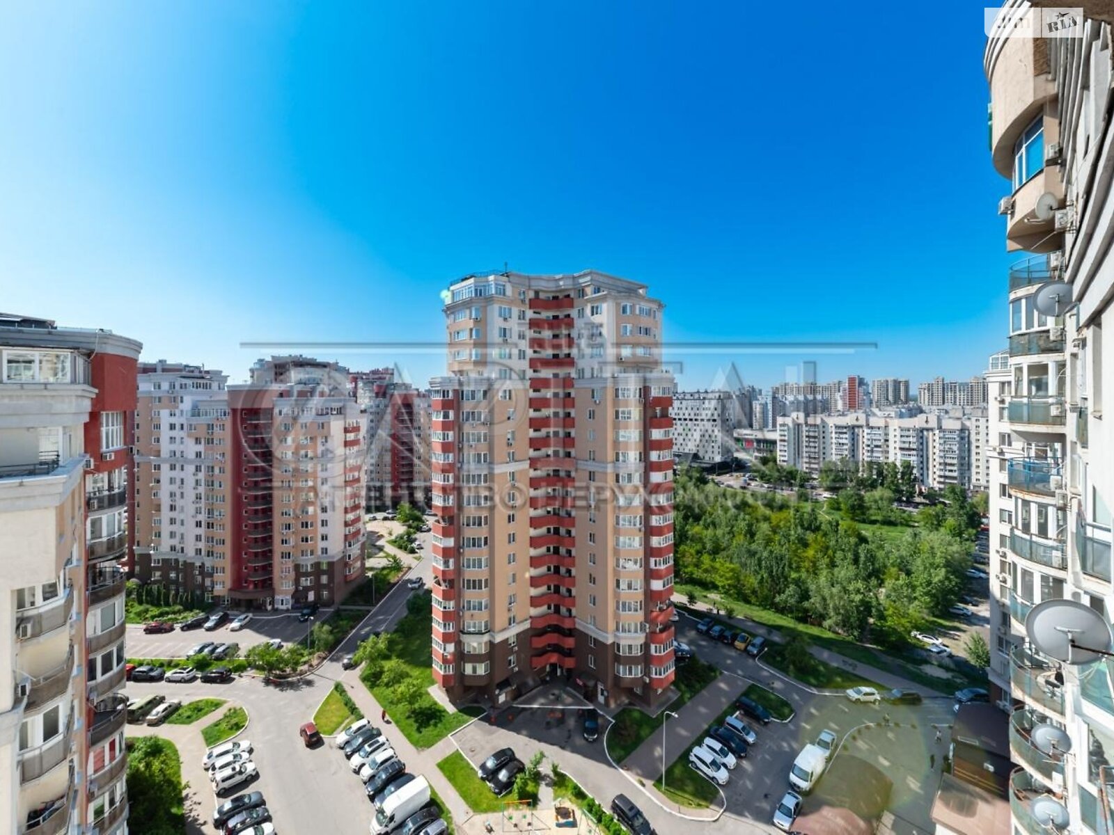 Продажа пятикомнатной квартиры в Киеве, на ул. Степана Рудницкого 5, район Голосеевский фото 1 Продажа пятикомнатной квартиры в Киеве, на ул. Степана Рудницкого 5, район Голосеевский фото 1