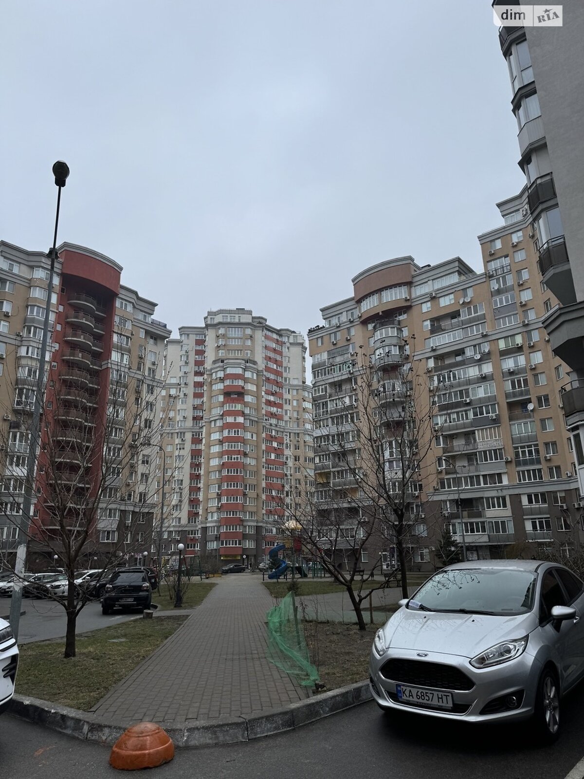 Продаж двокімнатної квартири в Києві, на вул. Василя Симоненка 5А, район Теремки-2 фото 1