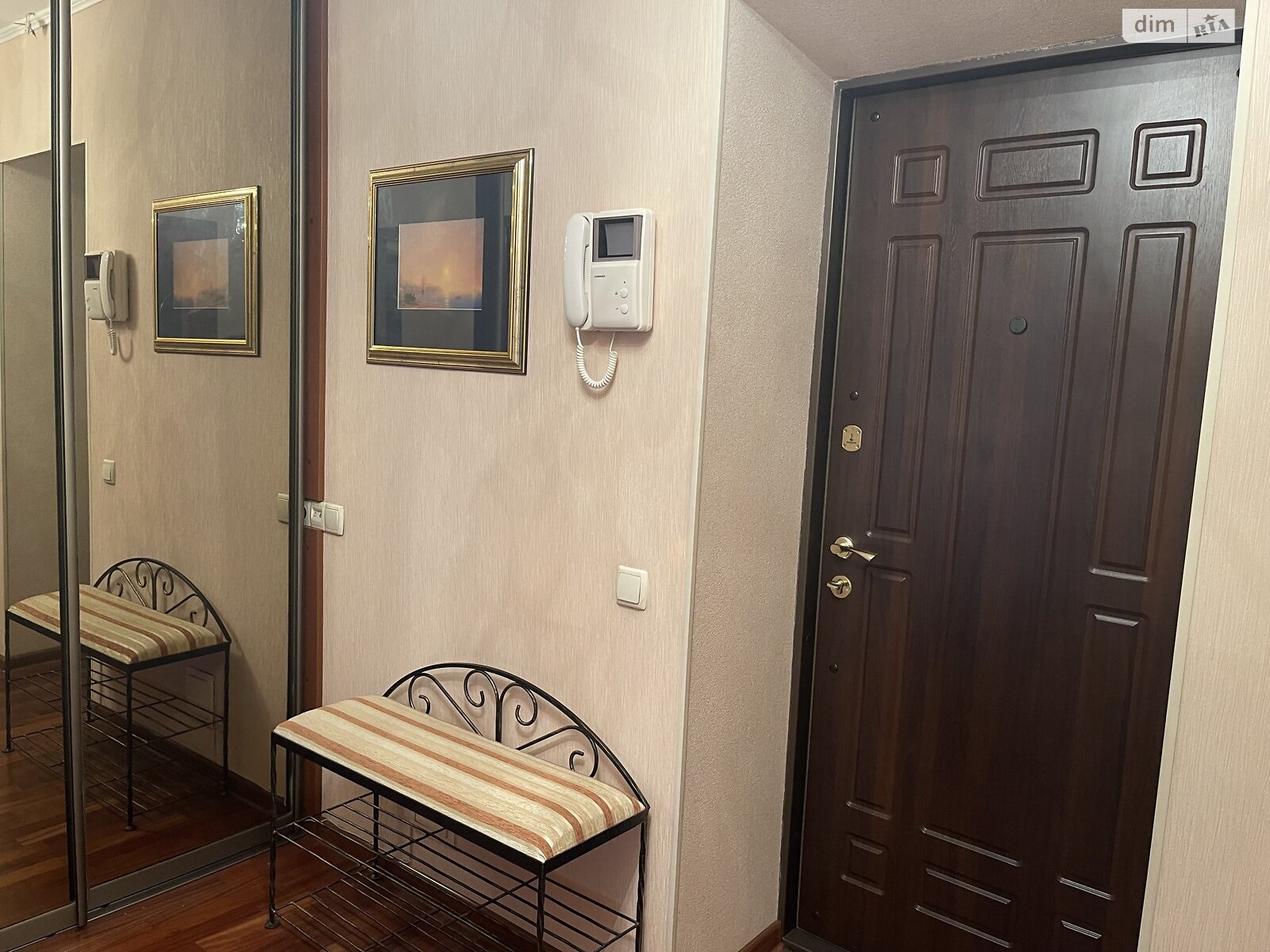 Продаж однокімнатної квартири в Києві, на вул. Юлії Здановської 60А, район Теремки-2 фото 1 Продаж однокімнатної квартири в Києві, на вул. Юлії Здановської 60А, район Теремки-2 фото 1