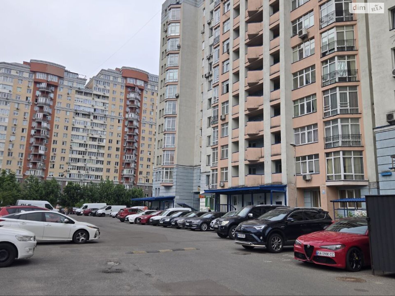 Продажа трехкомнатной квартиры в Киеве, на ул. Юлии Здановской 52А, район Голосеевский фото 1 Продажа трехкомнатной квартиры в Киеве, на ул. Юлии Здановской 52А, район Голосеевский фото 1