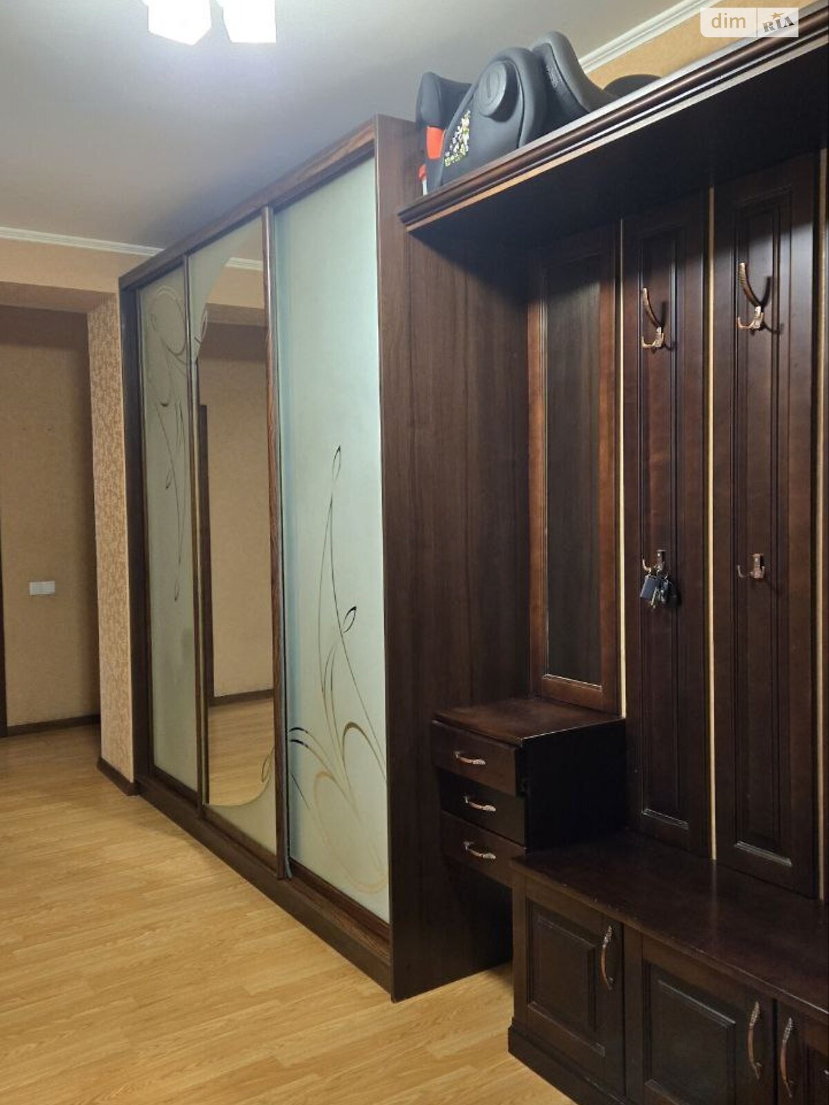 Продажа трехкомнатной квартиры в Киеве, на ул. Юлии Здановской 52А, район Голосеевский фото 1 Продажа трехкомнатной квартиры в Киеве, на ул. Юлии Здановской 52А, район Голосеевский фото 1