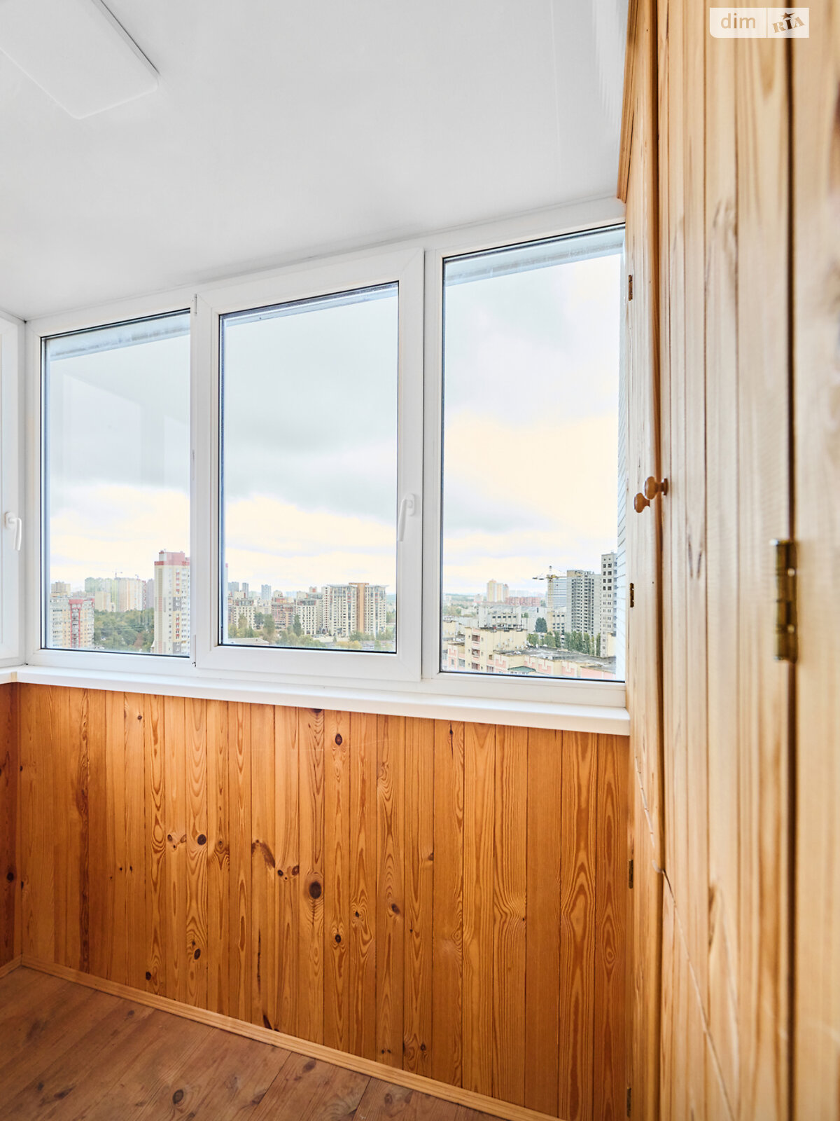 Продажа однокомнатной квартиры в Киеве, на ул. Юлии Здановской 85, кв. 159, район Теремки-2 фото 1