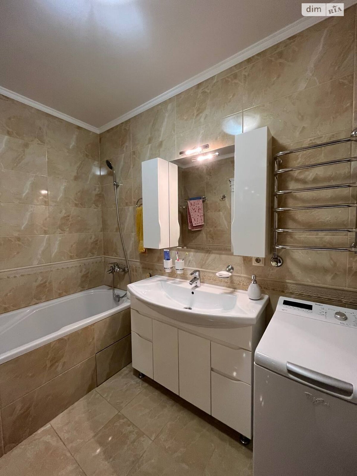Продажа трехкомнатной квартиры в Киеве, на ул. Юлии Здановской 50/2, район Теремки-2 фото 1 Продажа трехкомнатной квартиры в Киеве, на ул. Юлии Здановской 50/2, район Теремки-2 фото 1