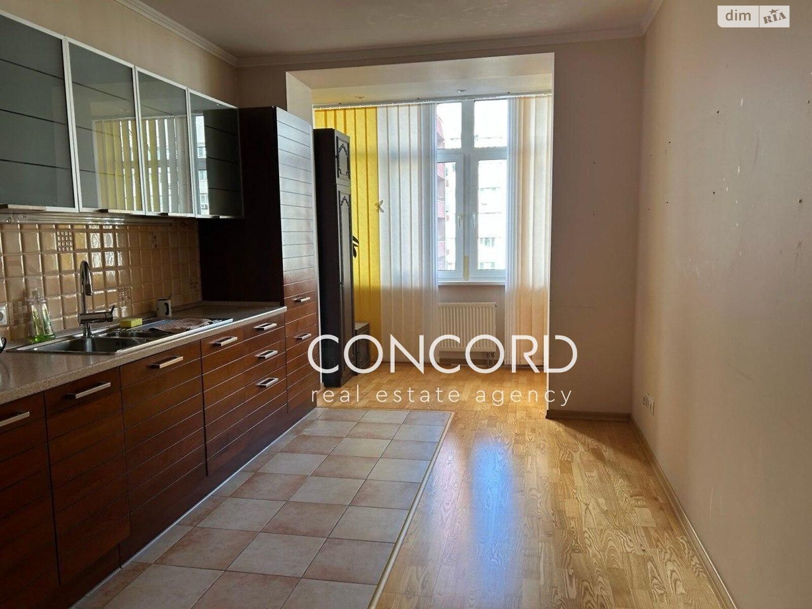 Продажа трехкомнатной квартиры в Киеве, на ул. Юлии Здановской 60А, район Теремки-2 фото 1 Продажа трехкомнатной квартиры в Киеве, на ул. Юлии Здановской 60А, район Теремки-2 фото 1