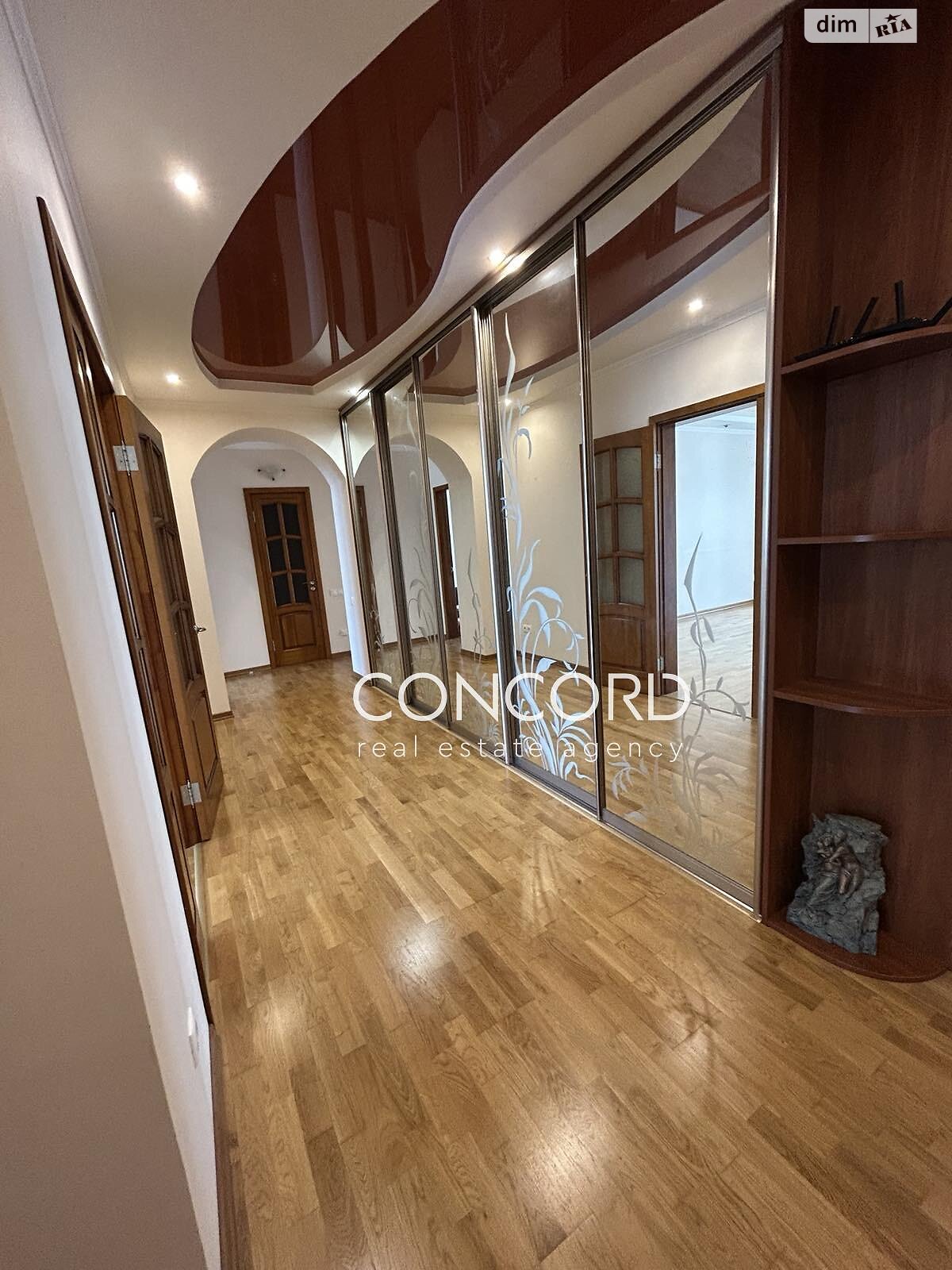 Продажа трехкомнатной квартиры в Киеве, на ул. Юлии Здановской 60А, район Теремки-2 фото 1 Продажа трехкомнатной квартиры в Киеве, на ул. Юлии Здановской 60А, район Теремки-2 фото 1