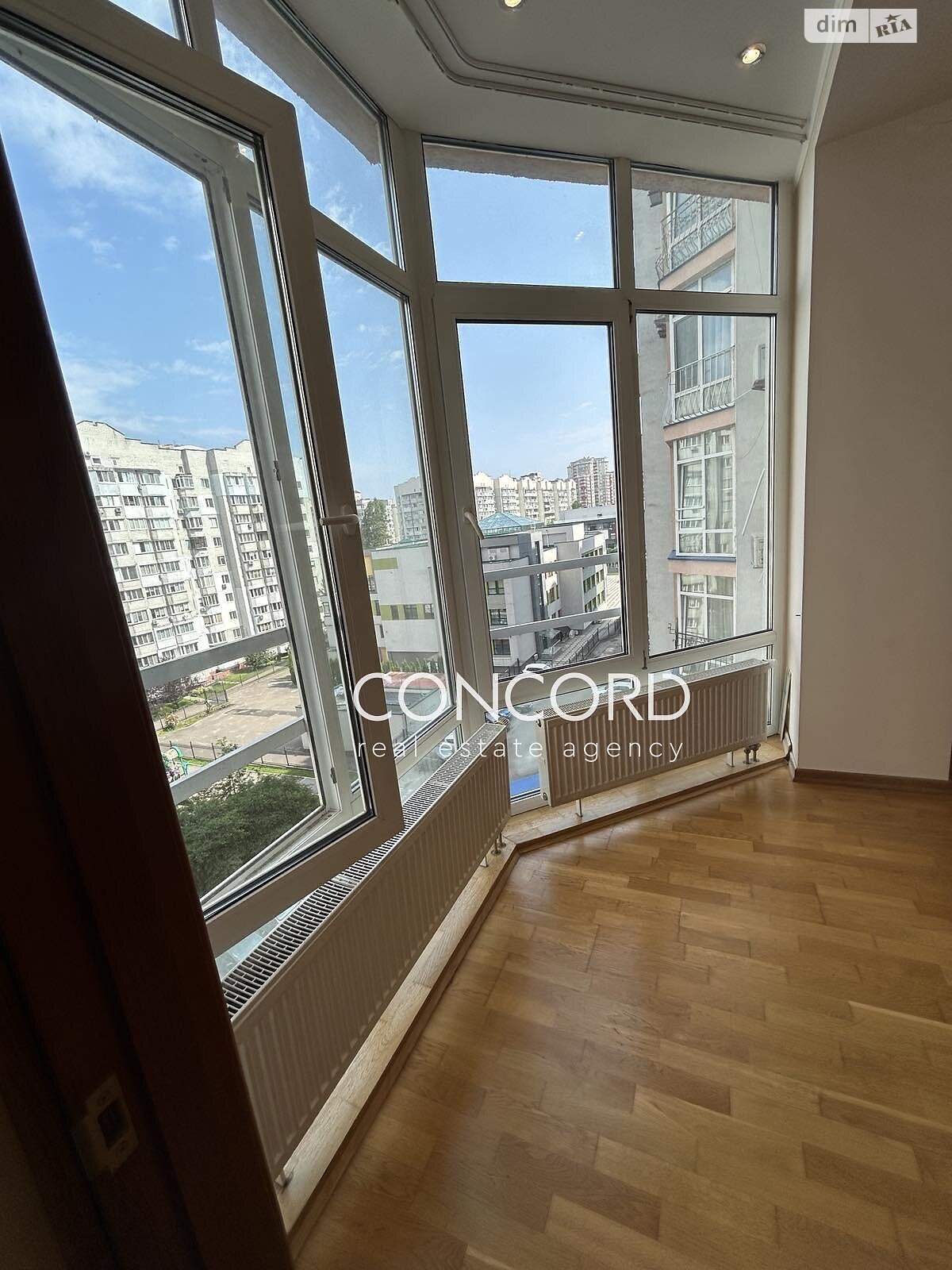 Продажа трехкомнатной квартиры в Киеве, на ул. Юлии Здановской 60А, район Теремки-2 фото 1 Продажа трехкомнатной квартиры в Киеве, на ул. Юлии Здановской 60А, район Теремки-2 фото 1