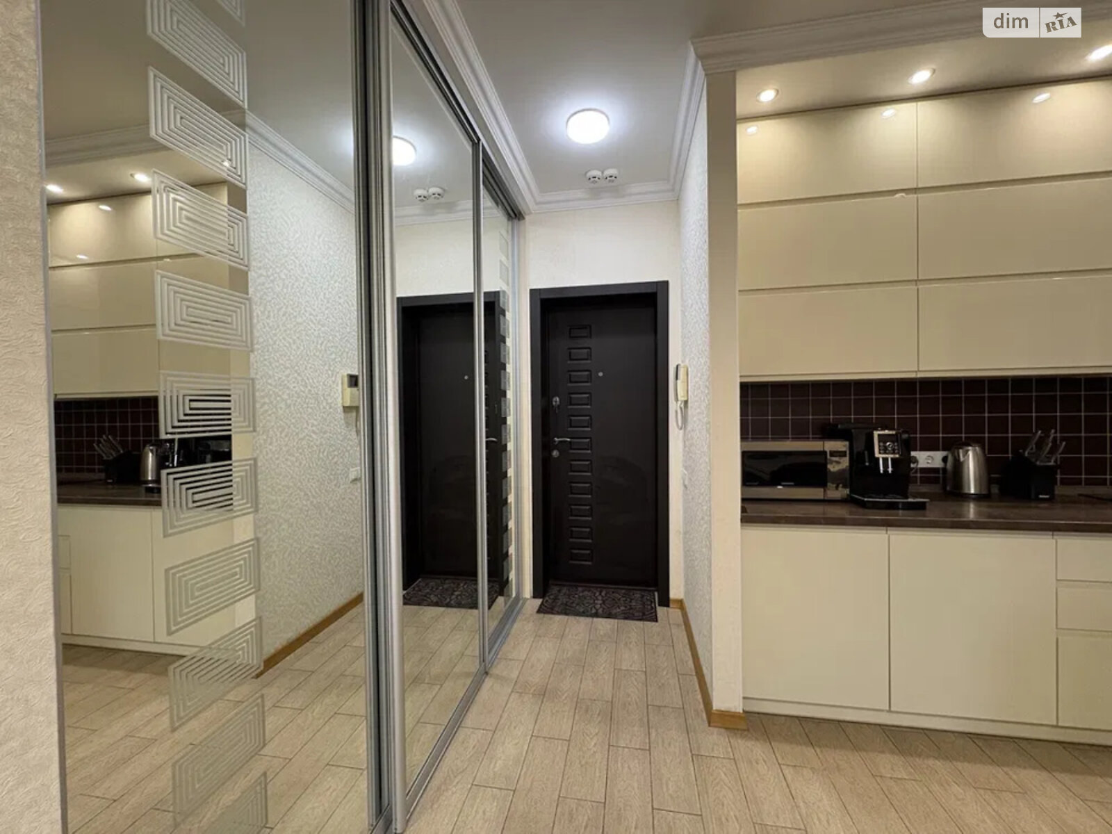 Продажа однокомнатной квартиры в Киеве, на ул. Юлии Здановской 50/2, район Теремки-2 фото 1