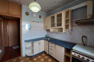 Продажа трехкомнатной квартиры в Киеве, на просп. Червоной Калины 93Б, район Троещина фото 2