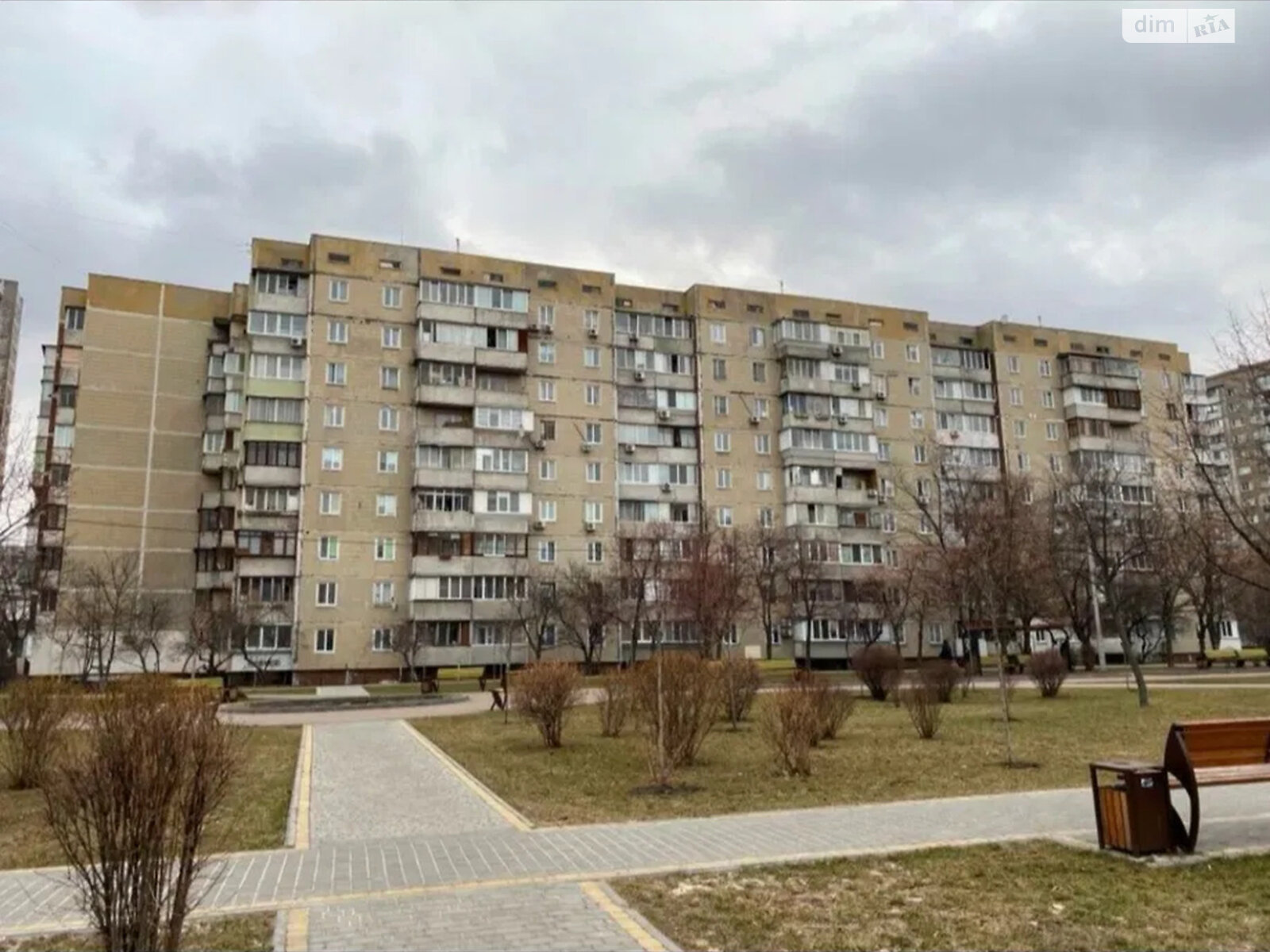 Продаж трикімнатної квартири в Києві, на просп. Червоної Калини 53, район Троєщина фото 1 Продаж трикімнатної квартири в Києві, на просп. Червоної Калини 53, район Троєщина фото 1