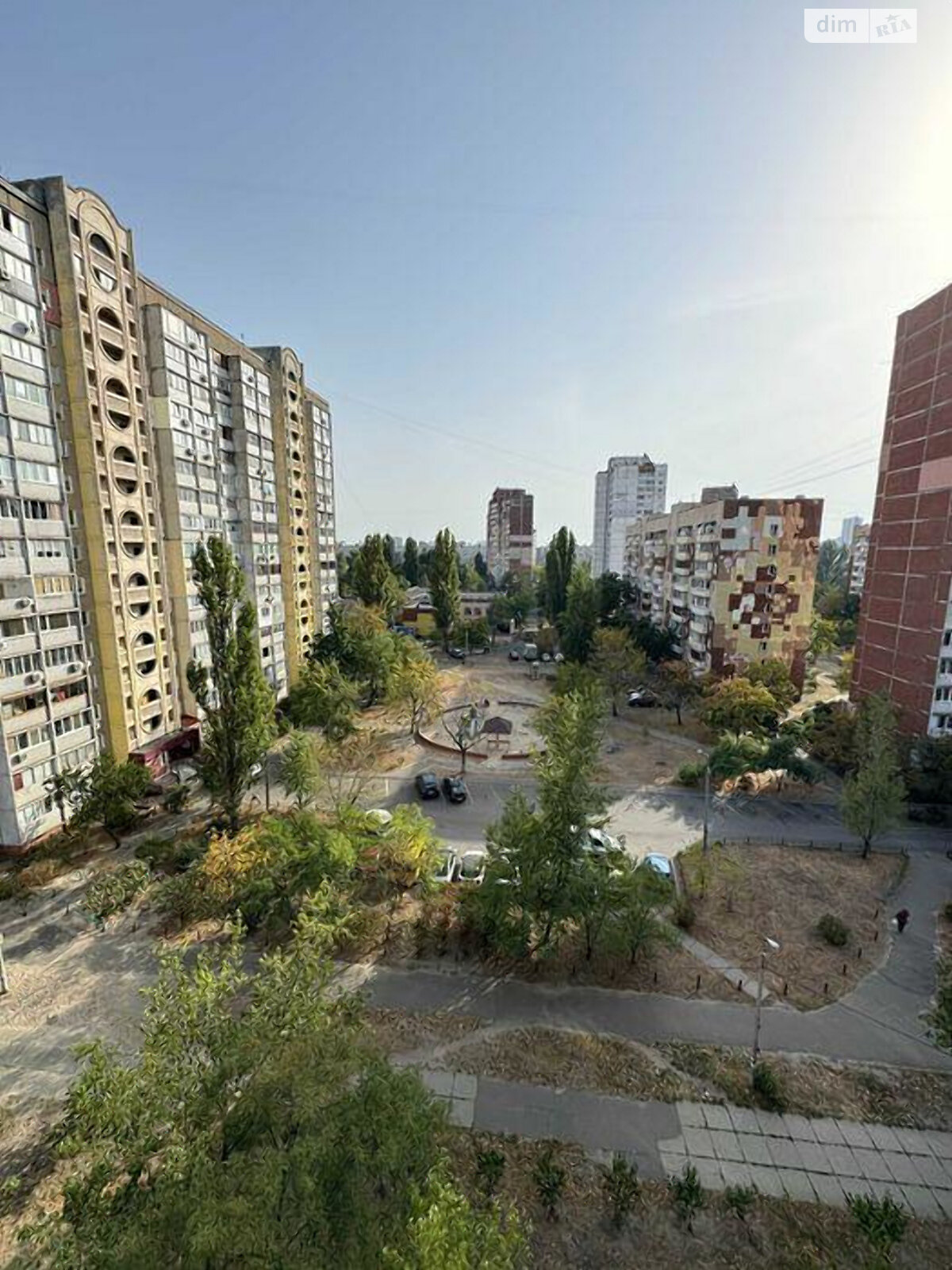 Продаж трикімнатної квартири в Києві, на просп. Червоної Калини 8, район Троєщина фото 1 Продаж трикімнатної квартири в Києві, на просп. Червоної Калини 8, район Троєщина фото 1