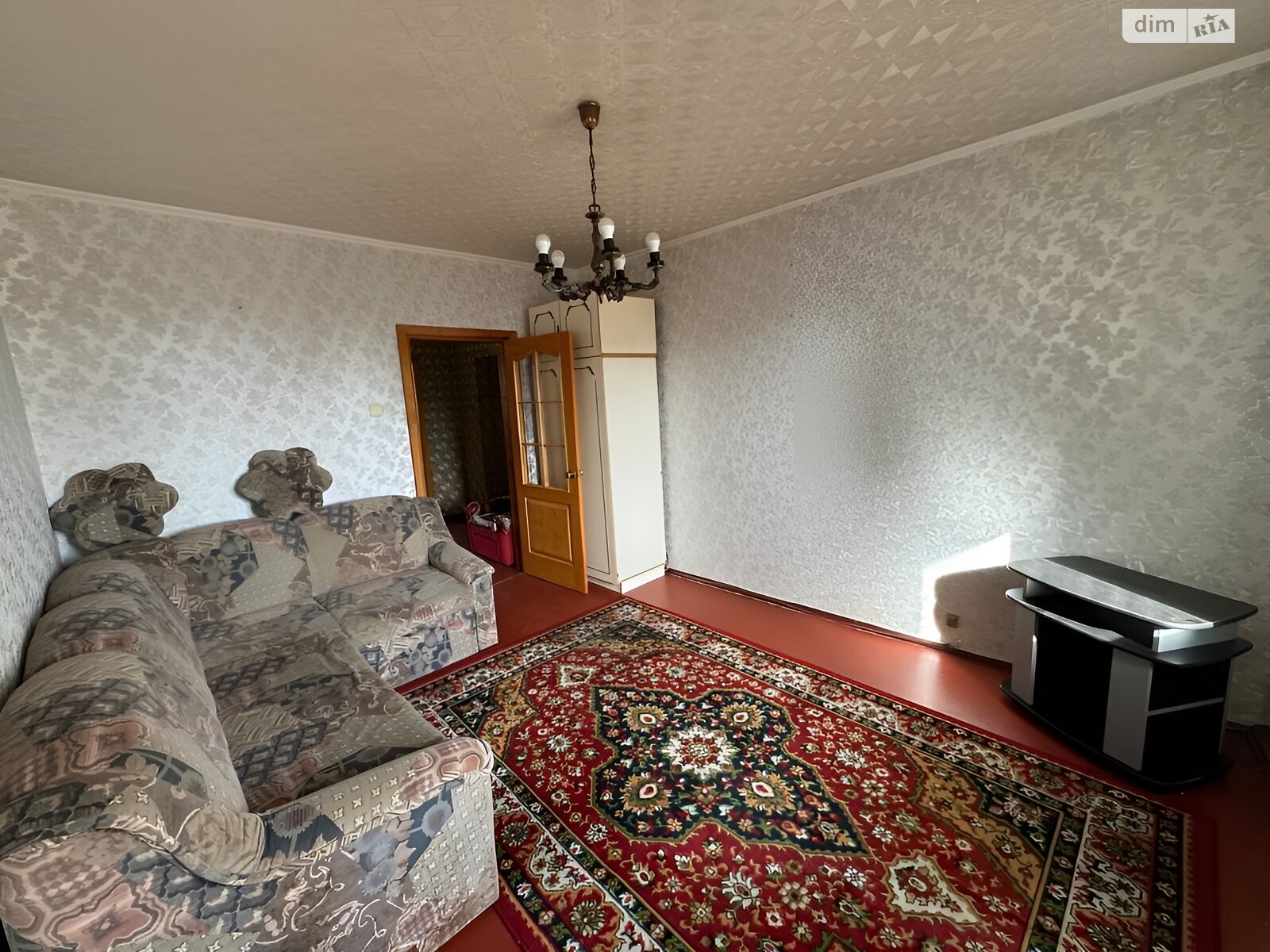 Продажа трехкомнатной квартиры в Киеве, на просп. Червоной Калины 8, район Троещина фото 1 Продажа трехкомнатной квартиры в Киеве, на просп. Червоной Калины 8, район Троещина фото 1
