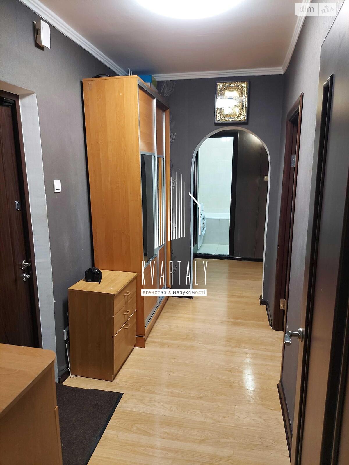 Продаж двокімнатної квартири в Києві, на просп. Червоної Калини 40, район Троєщина фото 1 Продаж двокімнатної квартири в Києві, на просп. Червоної Калини 40, район Троєщина фото 1