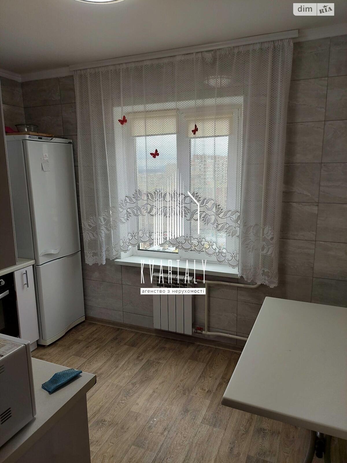 Продаж двокімнатної квартири в Києві, на просп. Червоної Калини 40, район Троєщина фото 1 Продаж двокімнатної квартири в Києві, на просп. Червоної Калини 40, район Троєщина фото 1