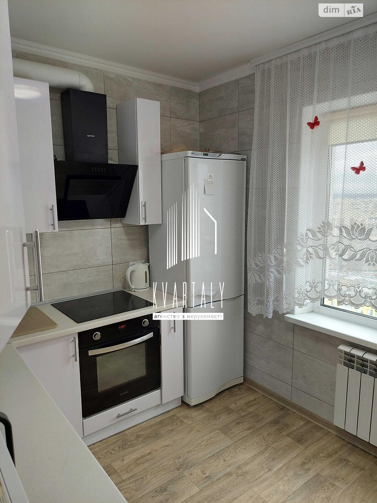 Продаж двокімнатної квартири в Києві, на просп. Червоної Калини 40, район Троєщина фото 1 Продаж двокімнатної квартири в Києві, на просп. Червоної Калини 40, район Троєщина фото 1