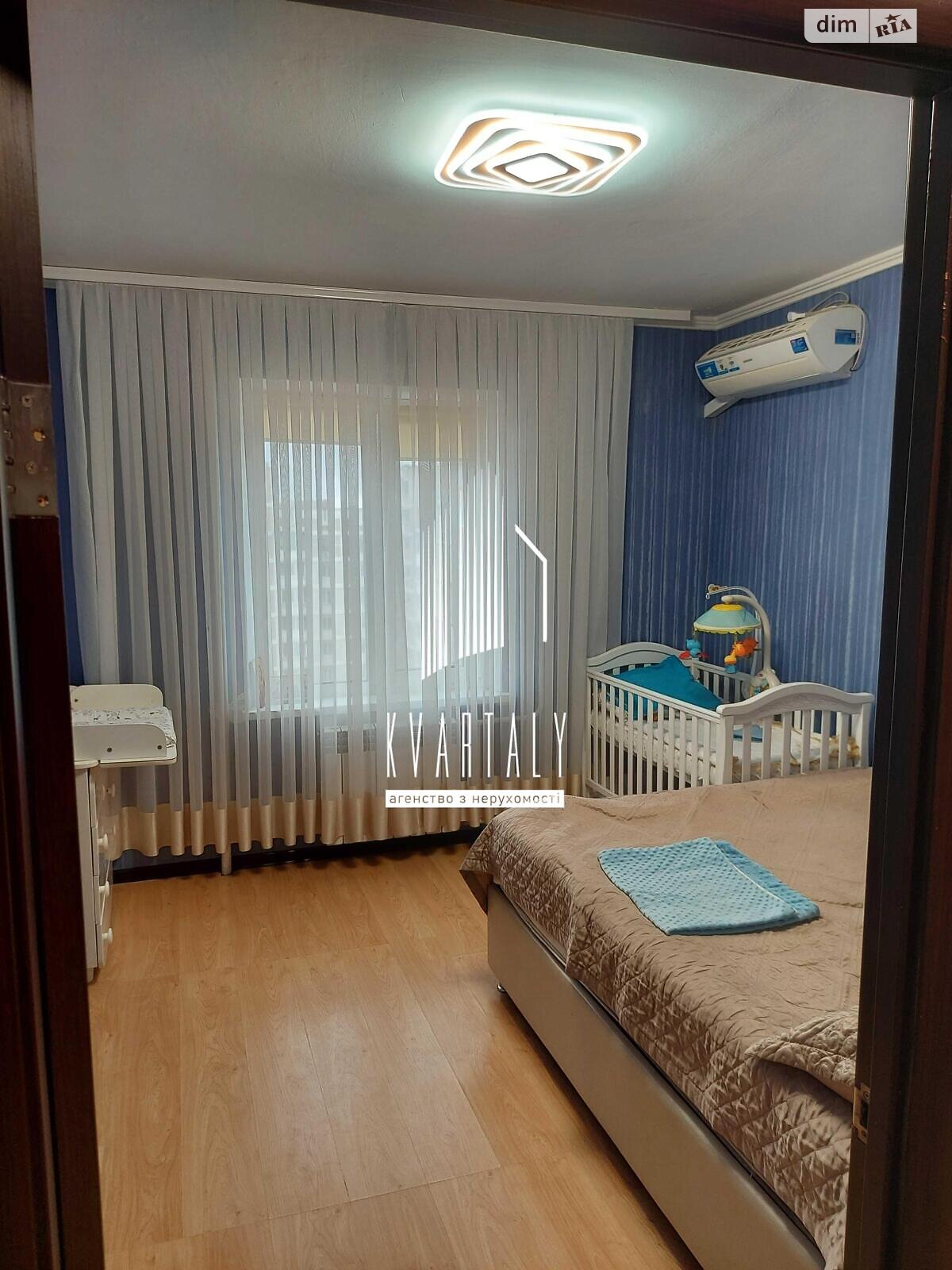 Продаж двокімнатної квартири в Києві, на просп. Червоної Калини 40, район Троєщина фото 1 Продаж двокімнатної квартири в Києві, на просп. Червоної Калини 40, район Троєщина фото 1
