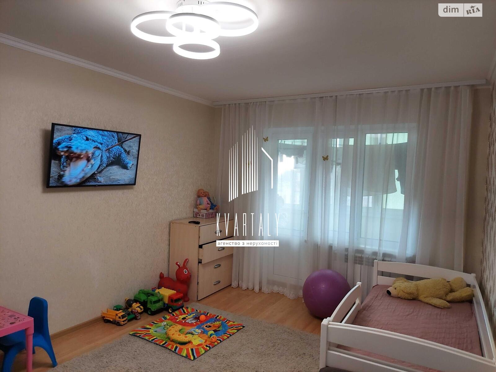 Продаж двокімнатної квартири в Києві, на просп. Червоної Калини 40, район Троєщина фото 1 Продаж двокімнатної квартири в Києві, на просп. Червоної Калини 40, район Троєщина фото 1