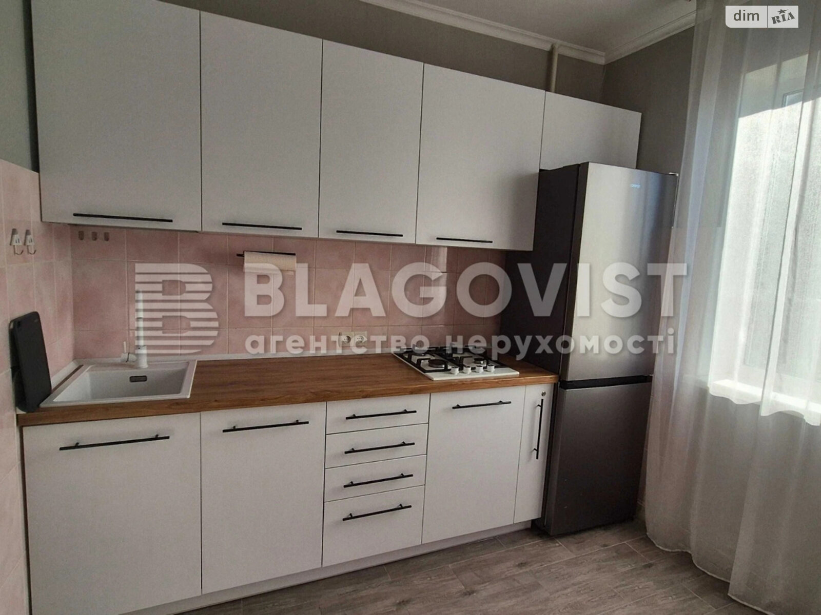 Продажа двухкомнатной квартиры в Киеве, на просп. Червоной Калины 12, район Троещина фото 1 Продажа двухкомнатной квартиры в Киеве, на просп. Червоной Калины 12, район Троещина фото 1