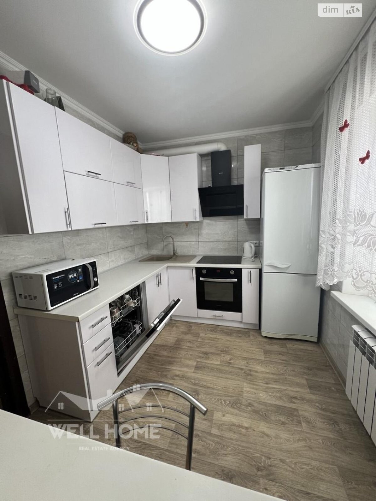 Продажа двухкомнатной квартиры в Киеве, на просп. Червоной Калины 40, район Троещина фото 1 Продажа двухкомнатной квартиры в Киеве, на просп. Червоной Калины 40, район Троещина фото 1