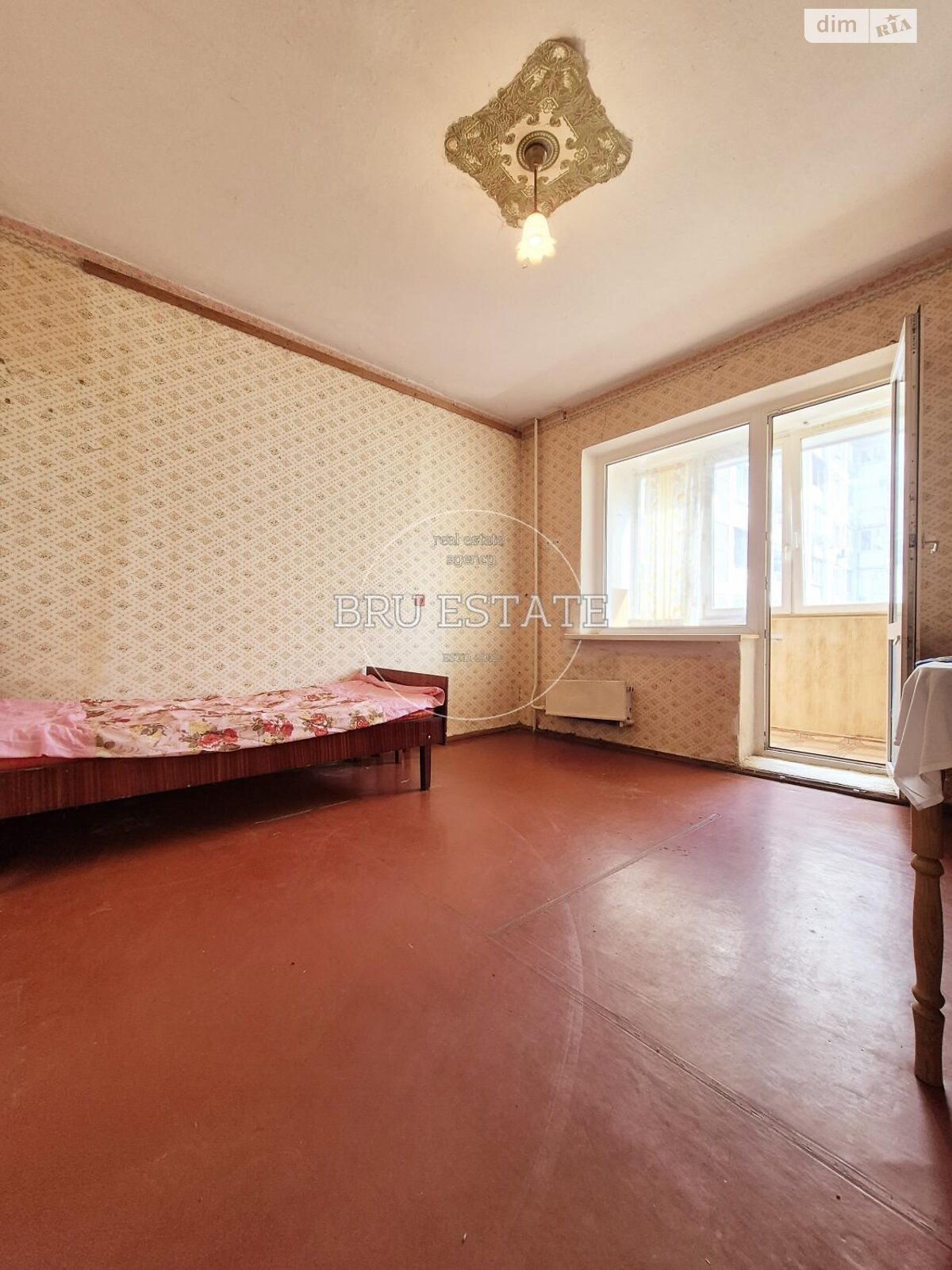 Продажа трехкомнатной квартиры в Киеве, на просп. Червоной Калины 89, район Троещина фото 1 Продажа трехкомнатной квартиры в Киеве, на просп. Червоной Калины 89, район Троещина фото 1