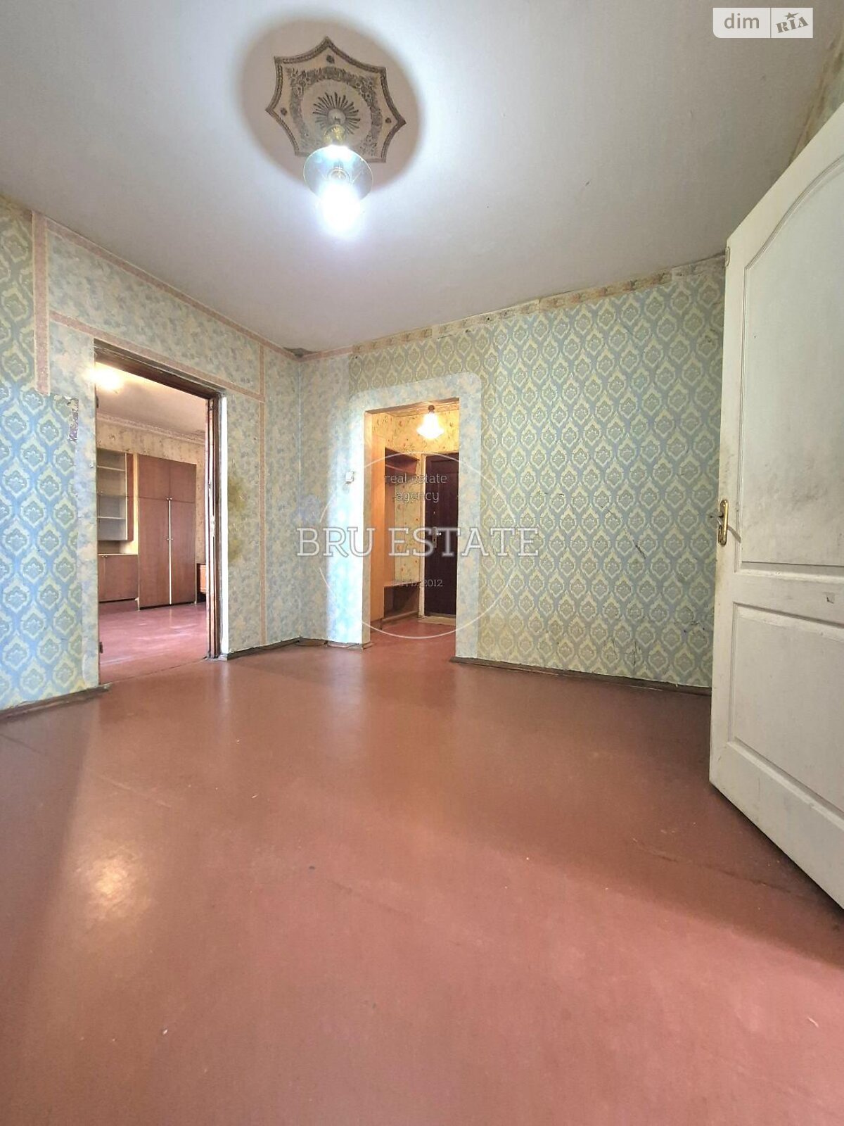 Продажа трехкомнатной квартиры в Киеве, на просп. Червоной Калины 89, район Троещина фото 1 Продажа трехкомнатной квартиры в Киеве, на просп. Червоной Калины 89, район Троещина фото 1