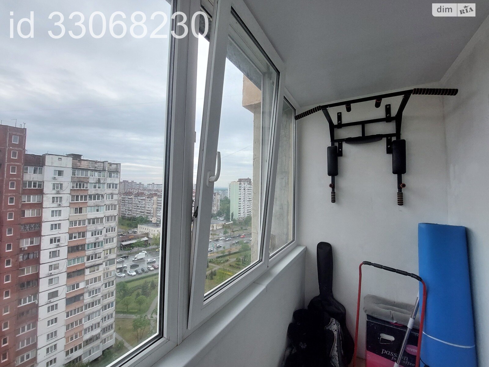 Продаж трикімнатної квартири в Києві, на просп. Червоної Калини 2А, район Деснянський фото 1 Продаж трикімнатної квартири в Києві, на просп. Червоної Калини 2А, район Деснянський фото 1